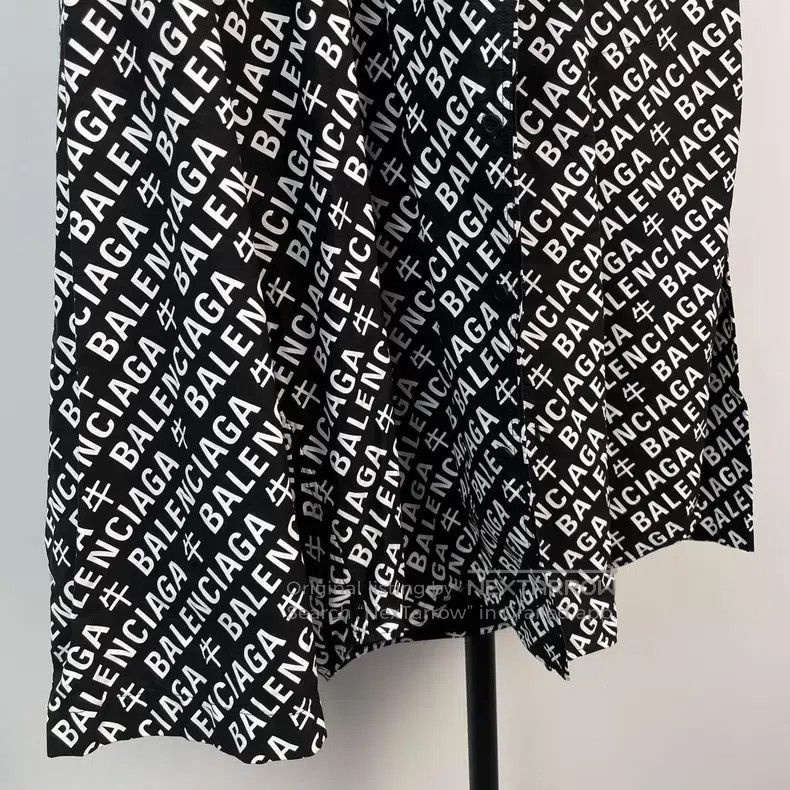 Balenciaga Balenciaga size 37 Cotton Logo all-over print long-sleeve Size US S / EU 44-46 / 1 - 8 Thumbnail