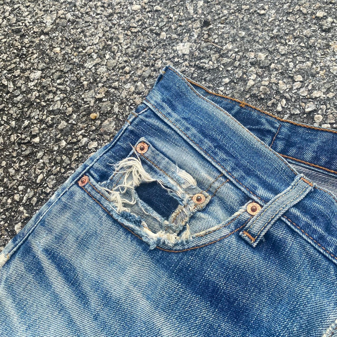 Levi's Vintage 90s Levis 502 Distressed Denim Kurt Cobain Style Size US 31 - 10 Thumbnail