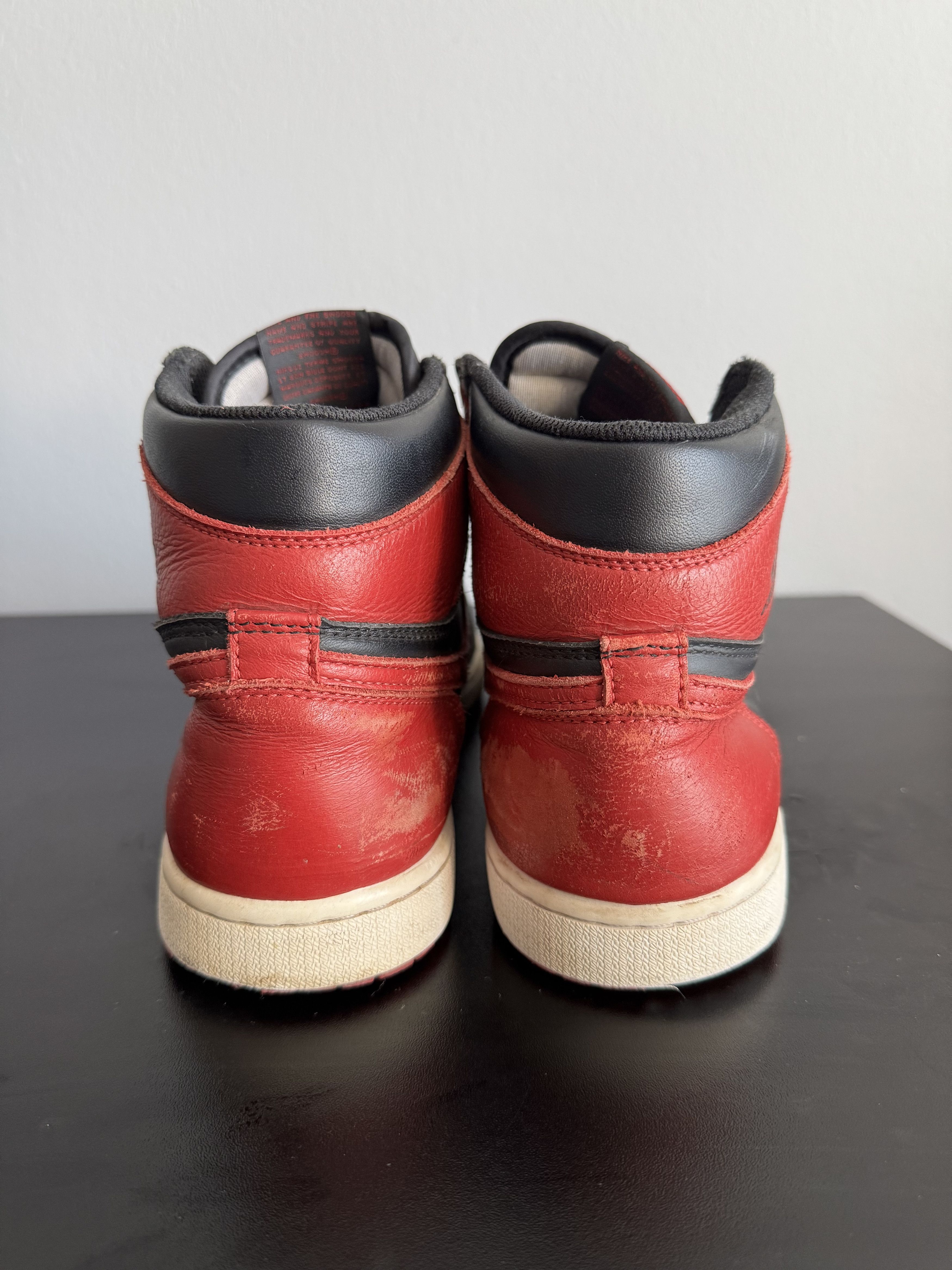 Jordan Brand 2016 Nike Air Jordan 1 High Bred Banned red OG Size US 9.5 / EU 42-43 - 2 Thumbnail