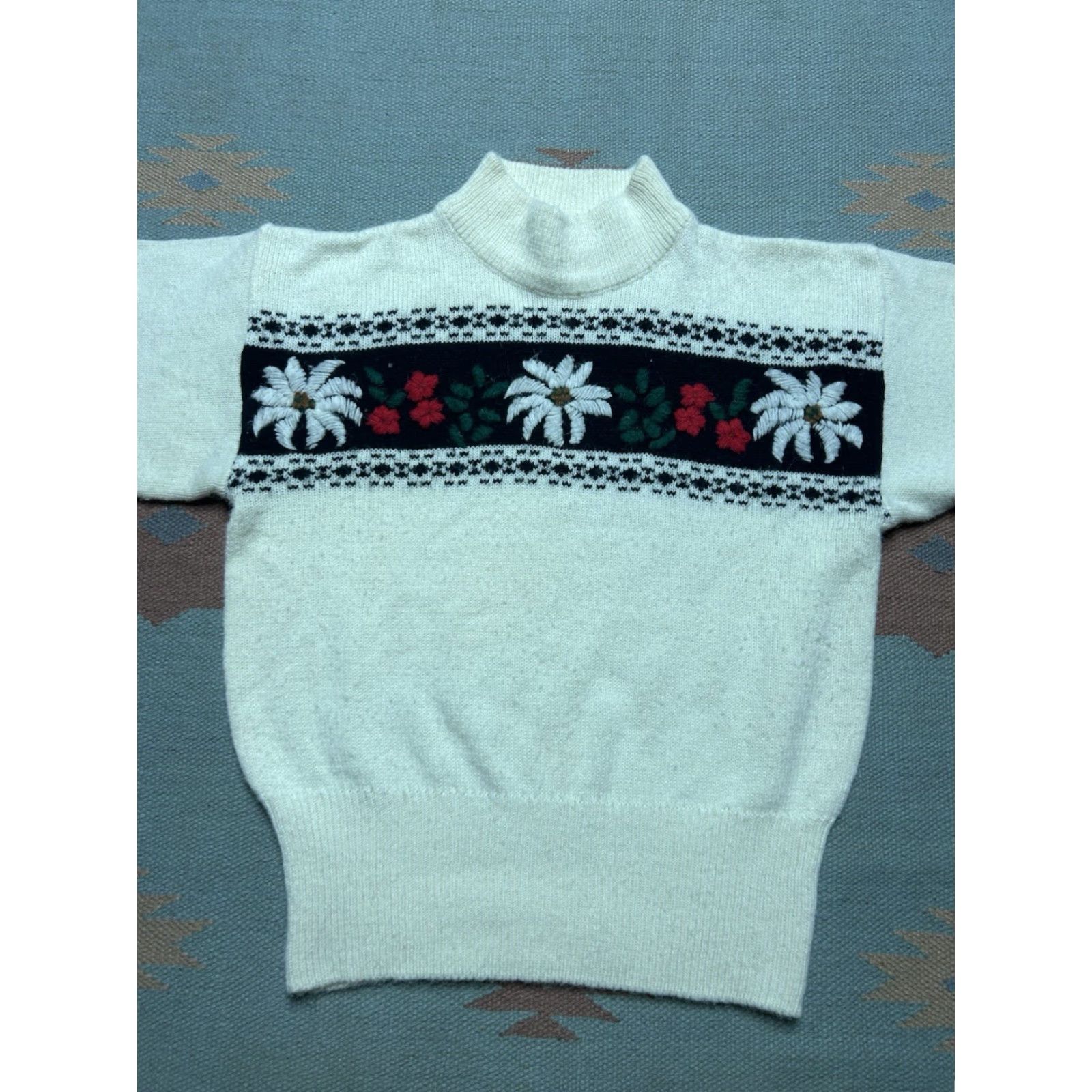 Vintage Vintage 80s Acrylic Blend Adult Large Knit Flower Soft Sweater User: Vintage 80s Acrylic Blend Adult Large Knit Flower Soft Sweater Size L / US 10 / IT 46 - 2 Thumbnail