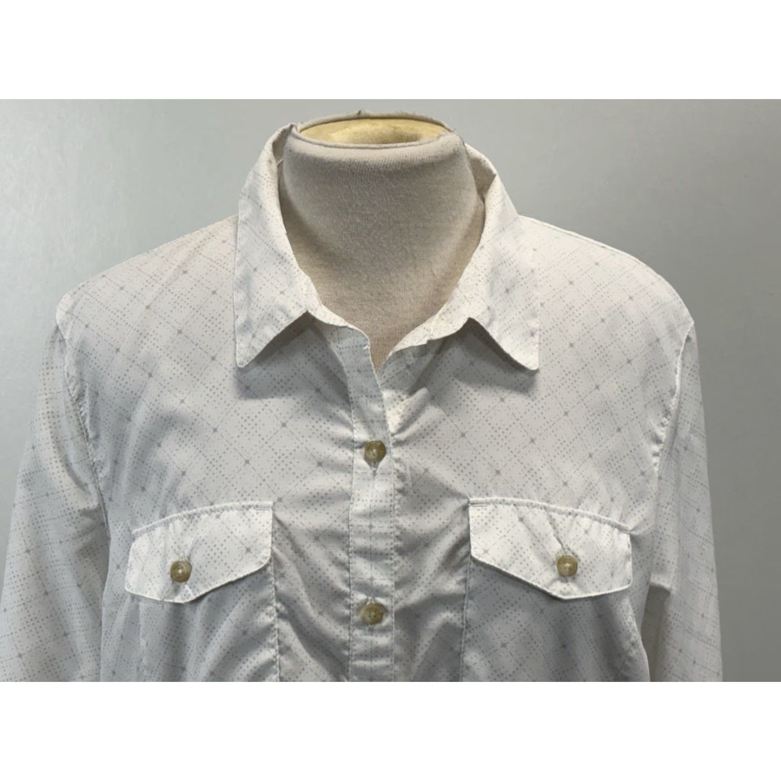 Eddie Bauer Eddie Bauer Travex Shirt Womens XL White Long Sleeve Hiking Outdoor Performance Breathable Lightweight Moisture Wicking Casual Activewear Size XL / US 12-14 / IT 48-50 - 5 Thumbnail