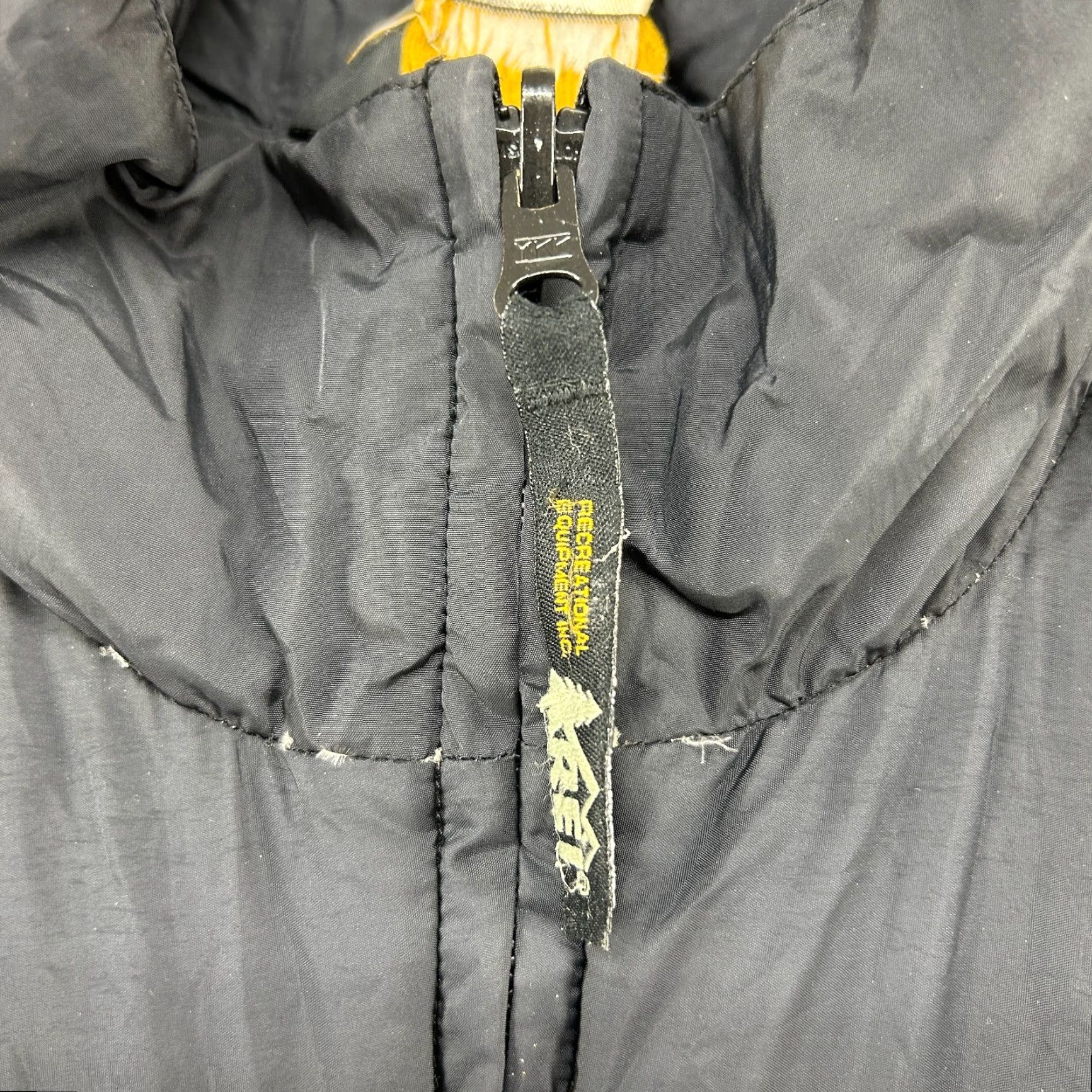 Vintage VINTAGE REI Jacket Mens MT Black Puffer Down Insulated Parka 90s Big & Tall Mens Jacket Size US M / EU 48-50 / 2 - 5 Thumbnail
