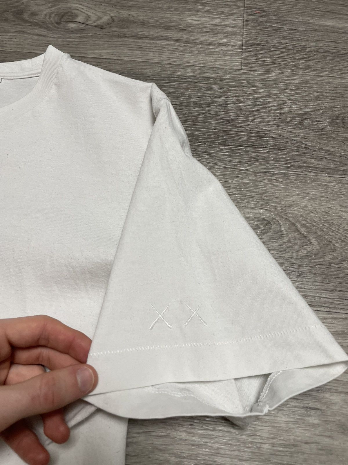 Kaws × Uniqlo KAWS X UNIQLO X SESAME STREET COMPANION TRASH CAN WHITE TEE Size US L / EU 52-54 / 3 - 9 Thumbnail