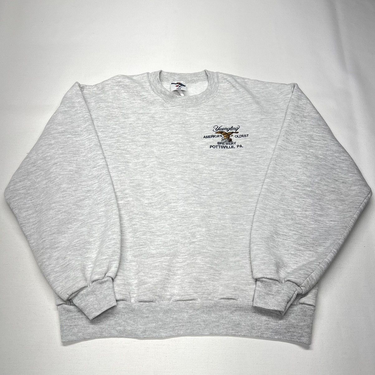 Vintage VTG Yuengling Crewneck Sweatshirt Grey Sweater Embroidered Size US M / EU 48-50 / 2 - 1 Thumbnail