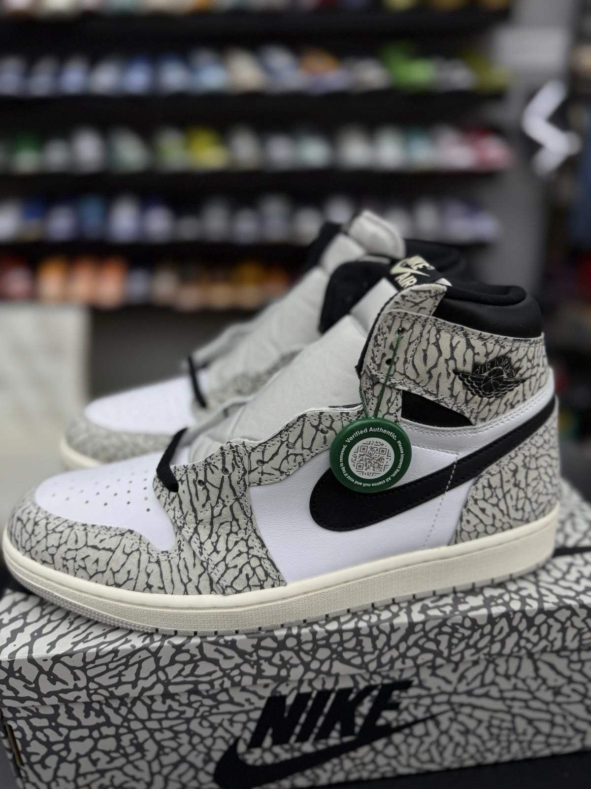 Jordan Brand Size 13 - Air Jordan 1 Retro OG High White Cement Black Size US 13 / EU 46 - 8 Thumbnail