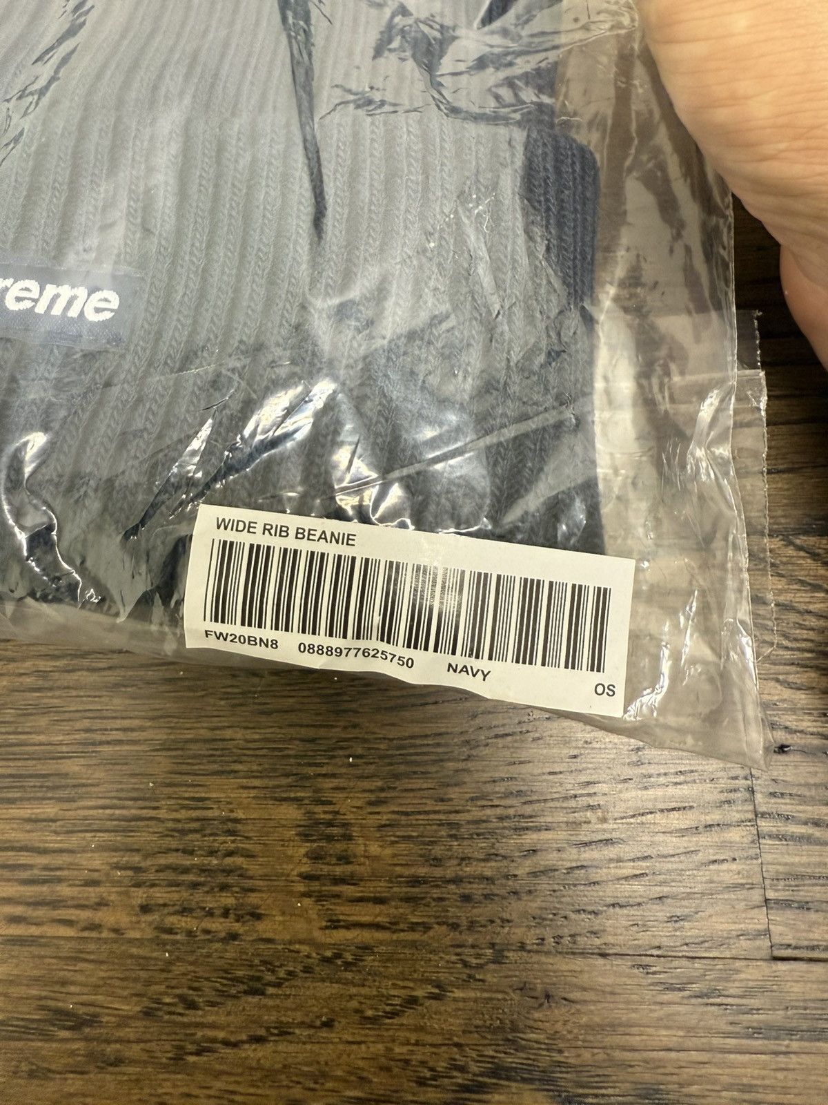 Supreme Supreme Wide Ribbed Beanie Navy Blue NWT FW20 Size ONE SIZE - 2 Thumbnail