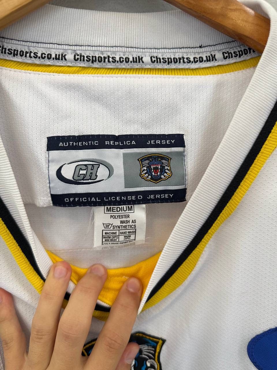 NHL NOTTINGHAM PANTHERS HOCKEY SHIRT JERSEY CH sz M MEN WHITE Size US M / EU 48-50 / 2 - 4 Thumbnail