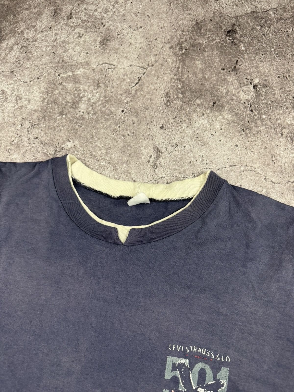 Levi's Vintage 90s Levis Single Stitch Faded Blue Boxy T-Shirt Size US L / EU 52-54 / 3 - 3 Thumbnail