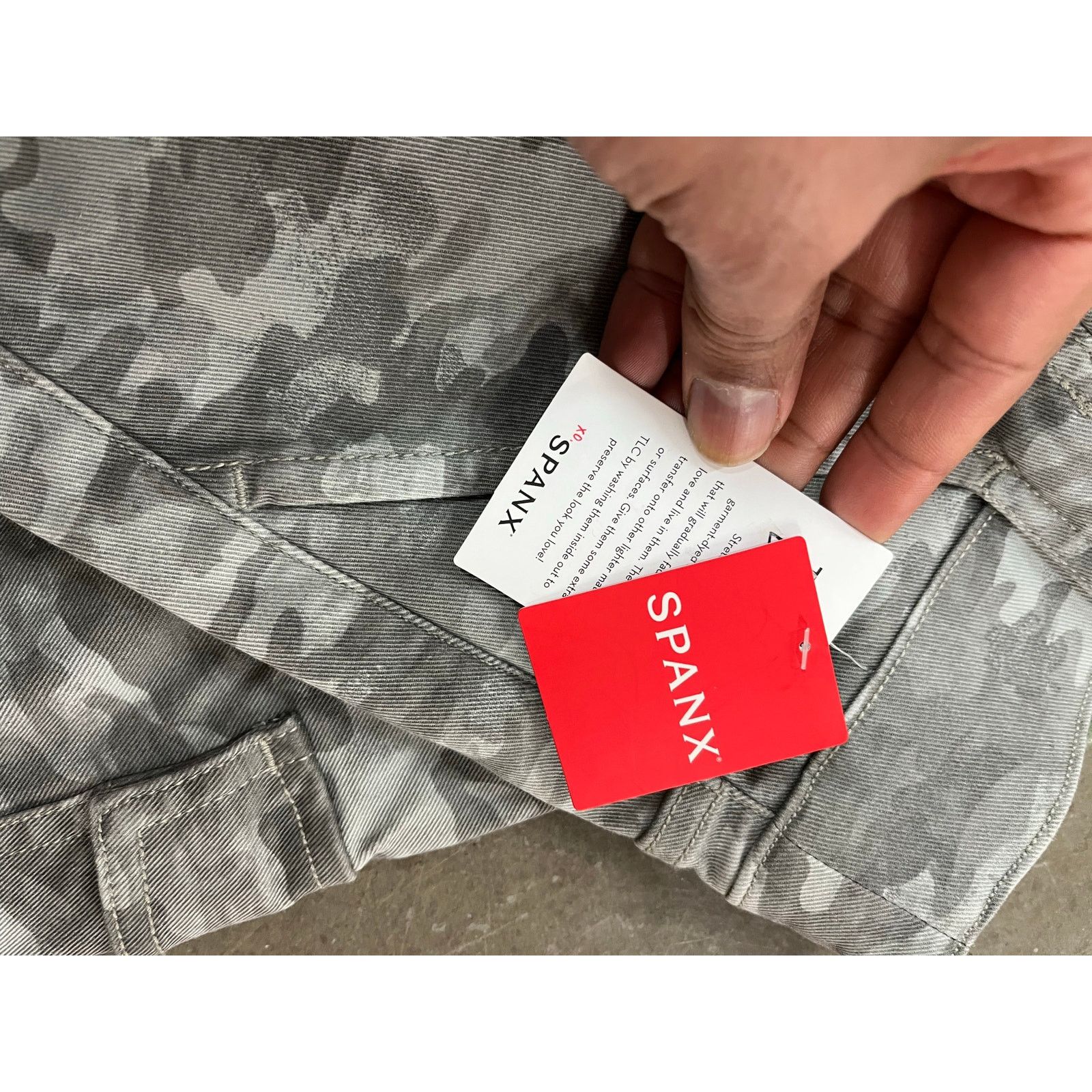 Spanx SPANX - Cropped Twill Cargo Pants / Army Fatigue / S / NWT Size 27" / US 4 / IT 40 - 6 Thumbnail