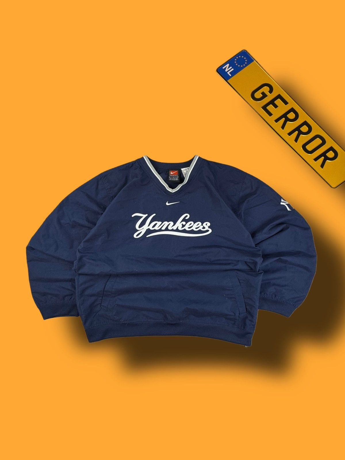 Nike × Vintage NIKE NYLON YANKEES VINTAGE CENTER LOGO SWEATSHIRT Size US S / EU 44-46 / 1 - 1 Thumbnail