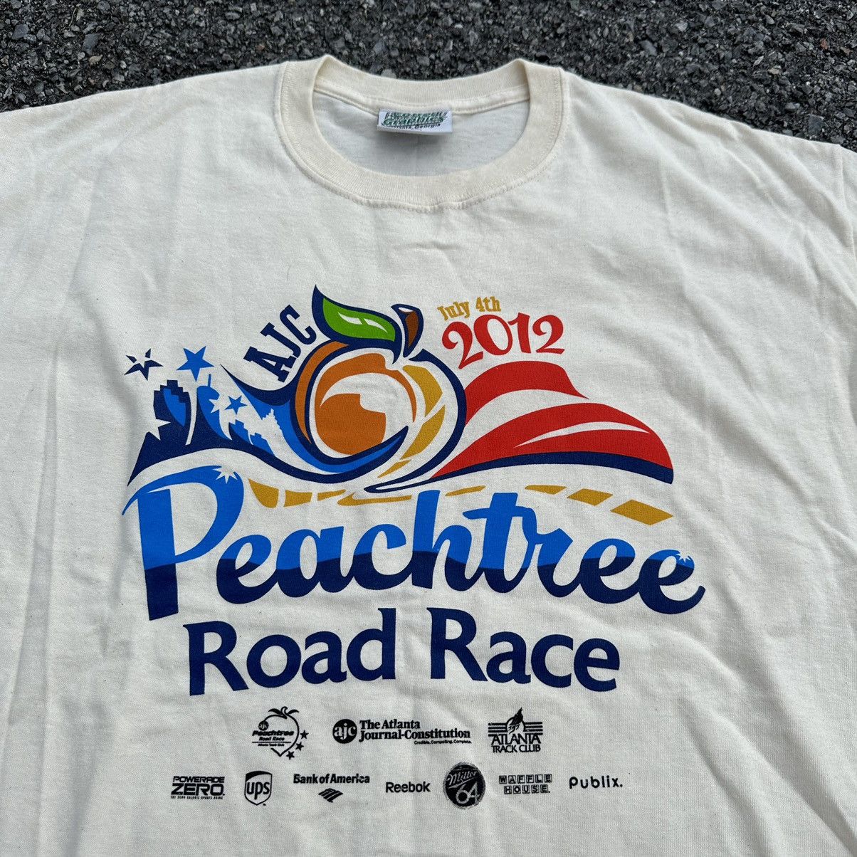 Vintage Crazy Vintage Y2K Peach Tree Essential Graphic Sports Tee Size US L / EU 52-54 / 3 - 2 Thumbnail