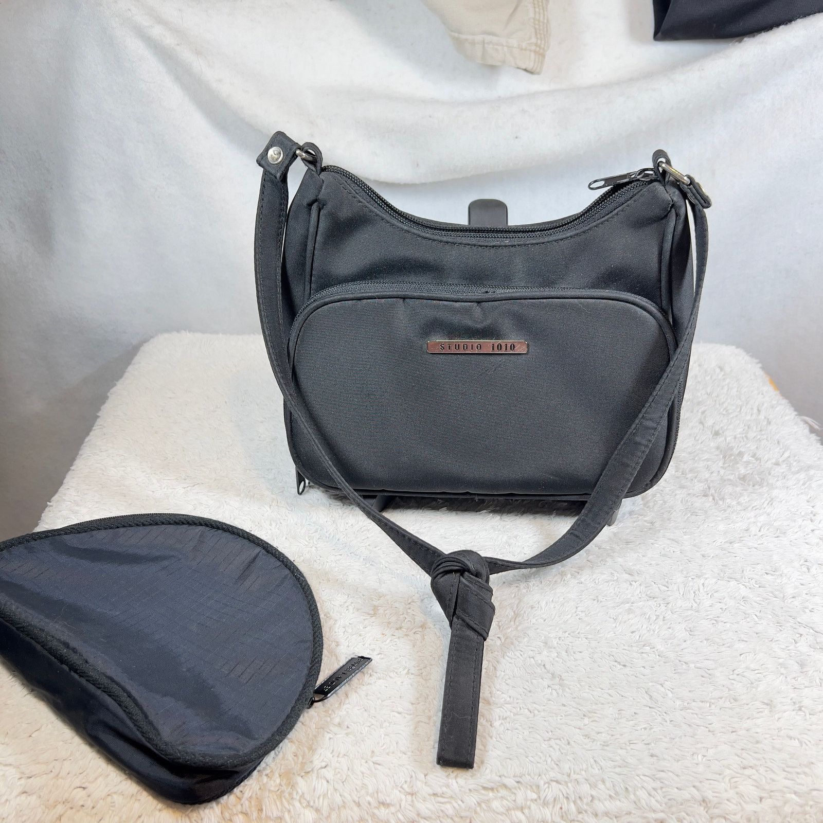 Other Studio 1010 Crossbody Bag & Estee Lauder Case 9"W 7"H Size ONE SIZE - 1 Thumbnail