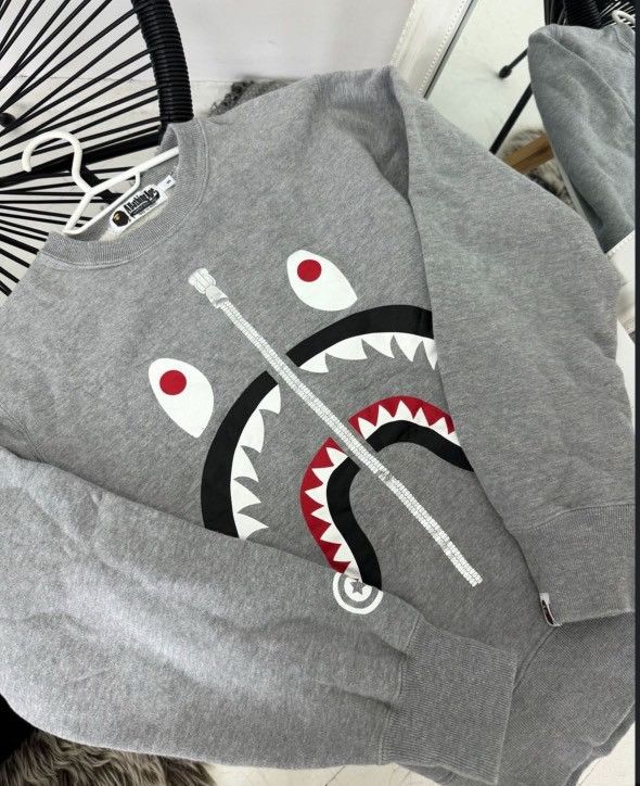Bape Bape A Bathing Ape Shark Crewneck Sweatshirt Size US S / EU 44-46 / 1 - 4 Thumbnail