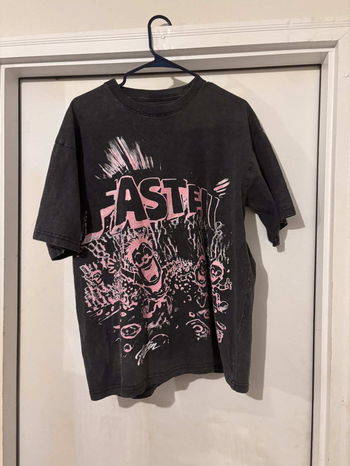 Other Edgy “Money Chaser” Graphic Tee Size US M / EU 48-50 / 2 - 3 Thumbnail