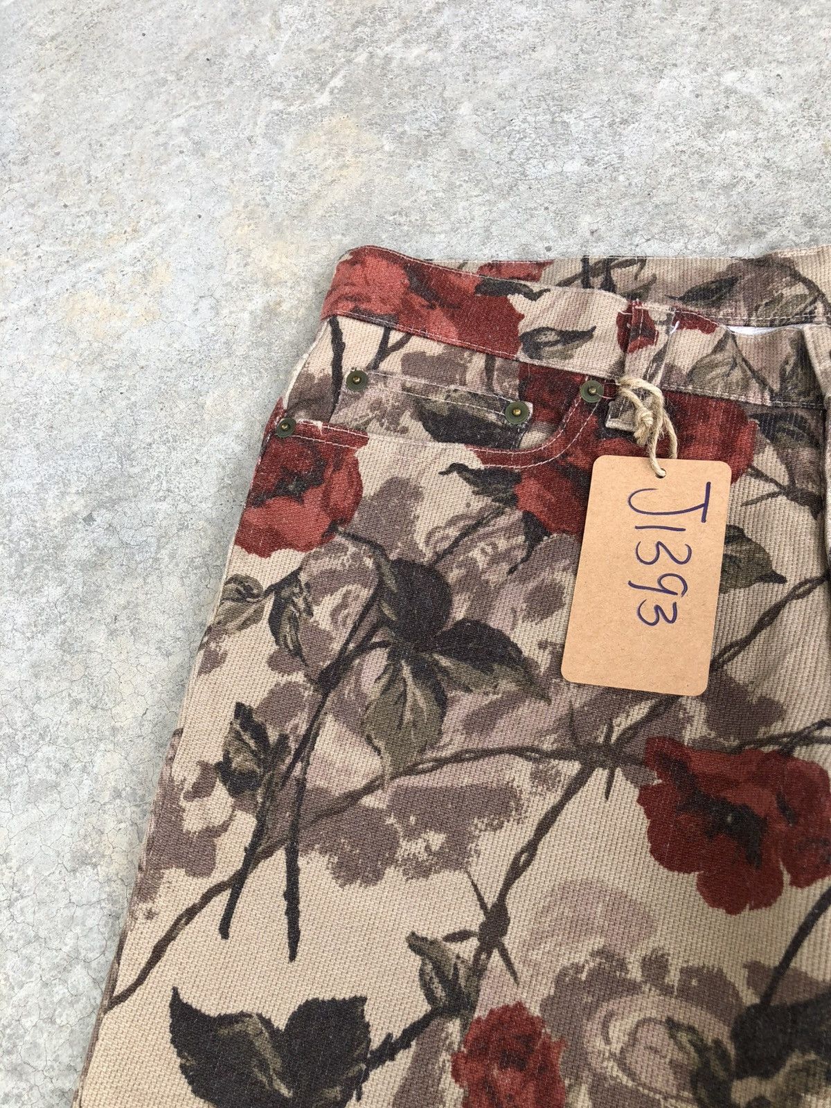 Tornado Mart Rare Tornado Mart Flared Bootcut Jeans Fullprint Flower Size US 31 - 14 Thumbnail