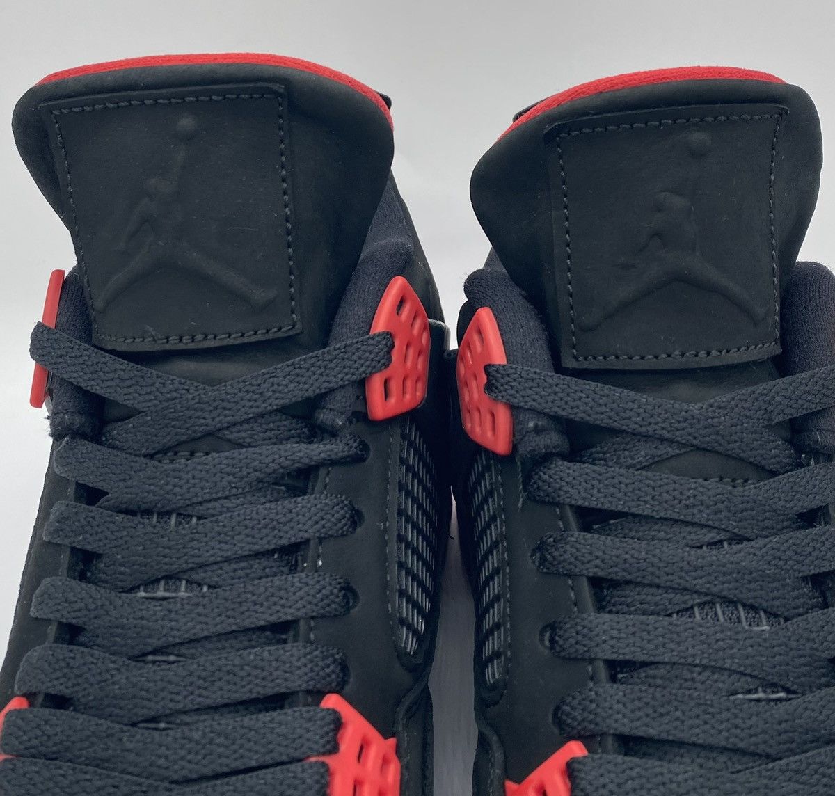 Jordan Brand Jordan 4 Retro Raptors Size US 10.5 / EU 43-44 - 3 Thumbnail