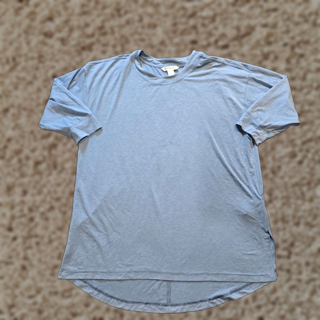 Athleta Athleta Top Womens Size Medium Blue Tranquility Round Neck Lightweight Lounge Comfort Shirt Womens Medium Blue Athleta Top Pullover Round Neck Casual Size M / US 6-8 / IT 42-44 - 1 Thumbnail