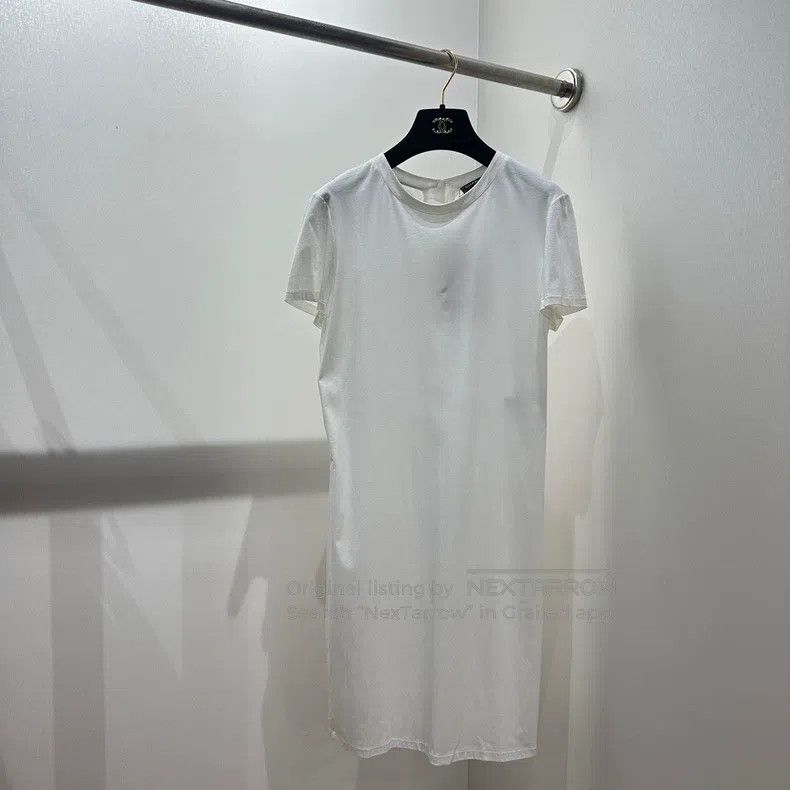 Chanel Chanel Solid color Logo button short-sleeved dress Size S / US 4 / IT 40 - 1 Thumbnail