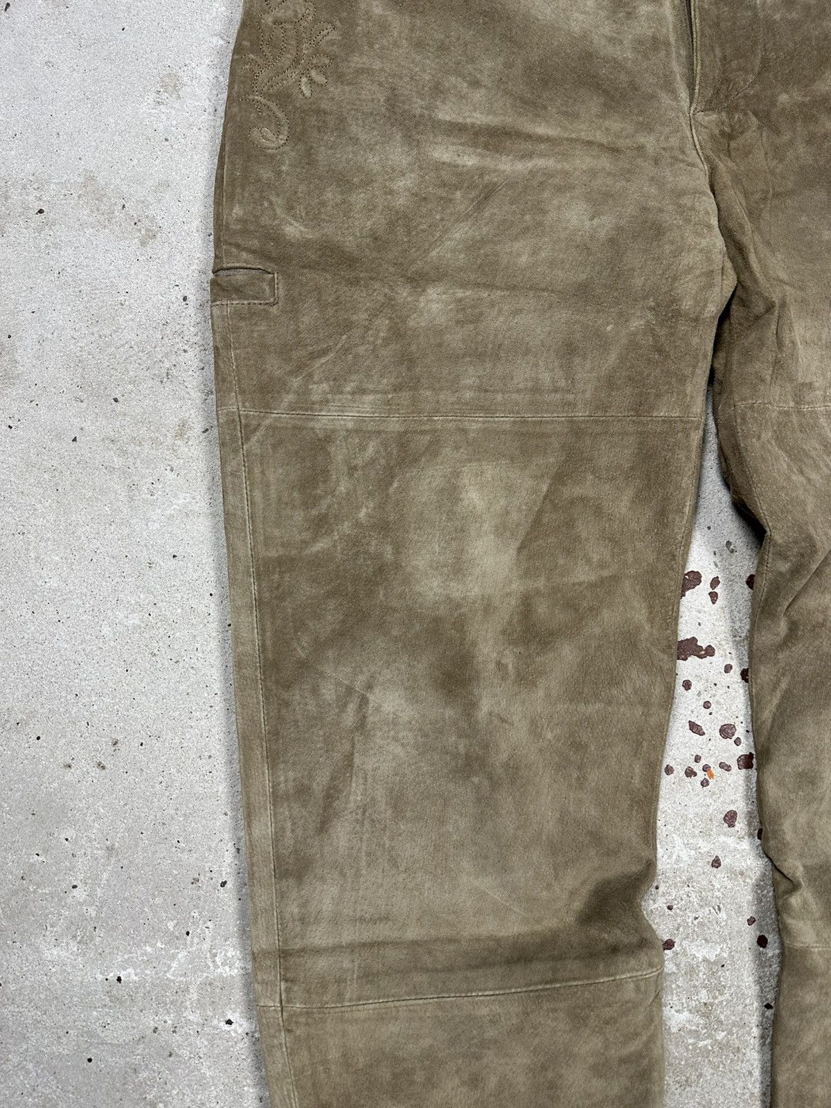 Genuine Leather × Vintage Vintage 90s Beige Suede Leather Cargo Pants Size US 36 / EU 52 - 5 Thumbnail