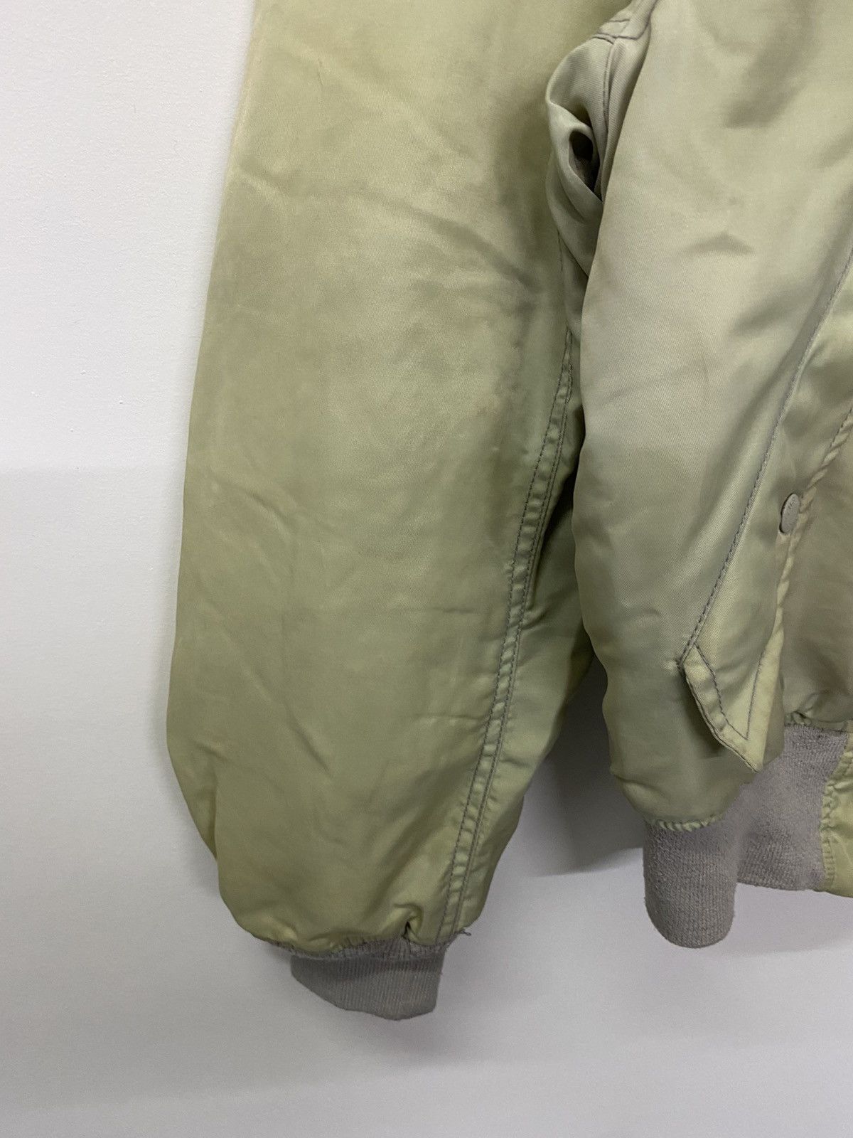 Vintage Vintage Distressed Jacket Flyer MA-1 Bomber Jacket Size US S / EU 44-46 / 1 - 6 Thumbnail