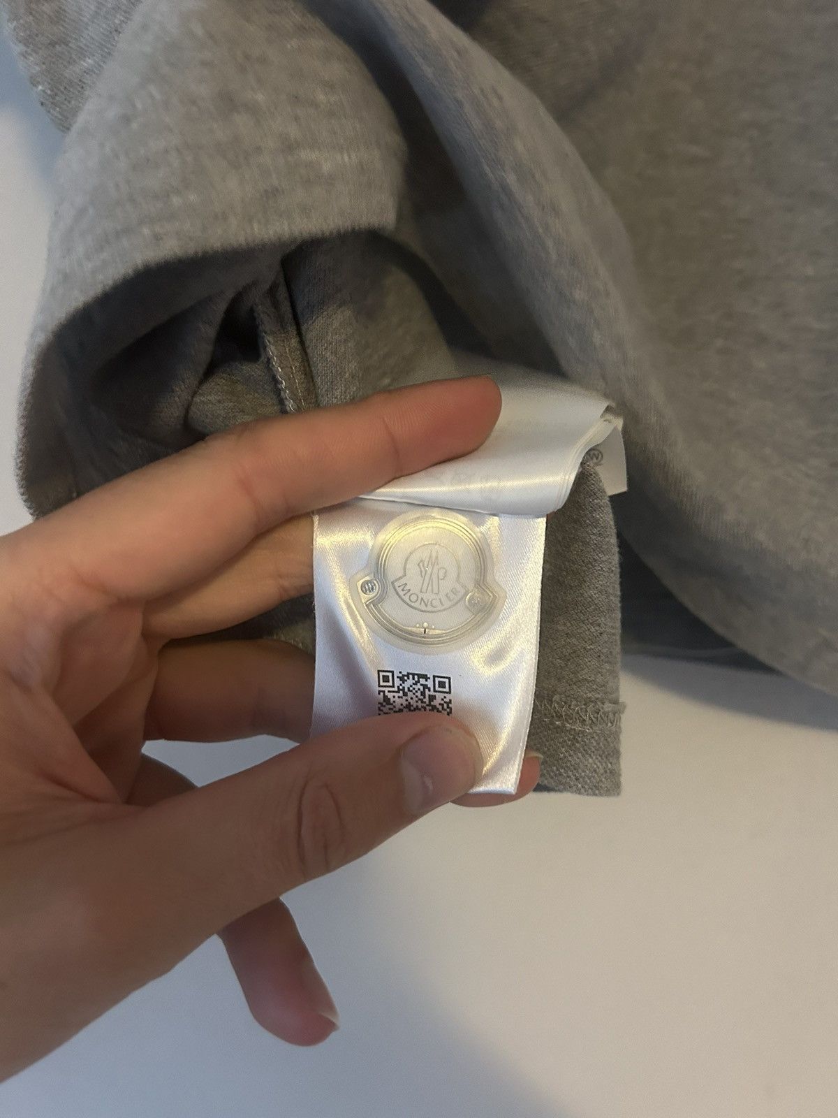 Moncler Grey Logo Polo Size US L / EU 52-54 / 3 - 13 Thumbnail