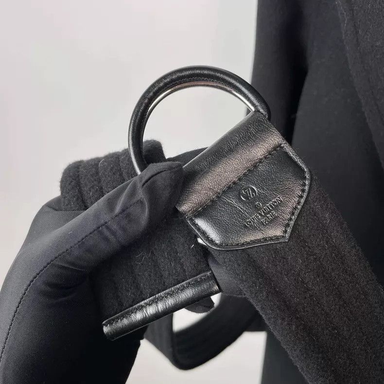 Louis Vuitton Louis Vuitton Wool lapel long-sleeve belted coat with pres Size XS / US 0-2 / IT 36-38 - 7 Thumbnail