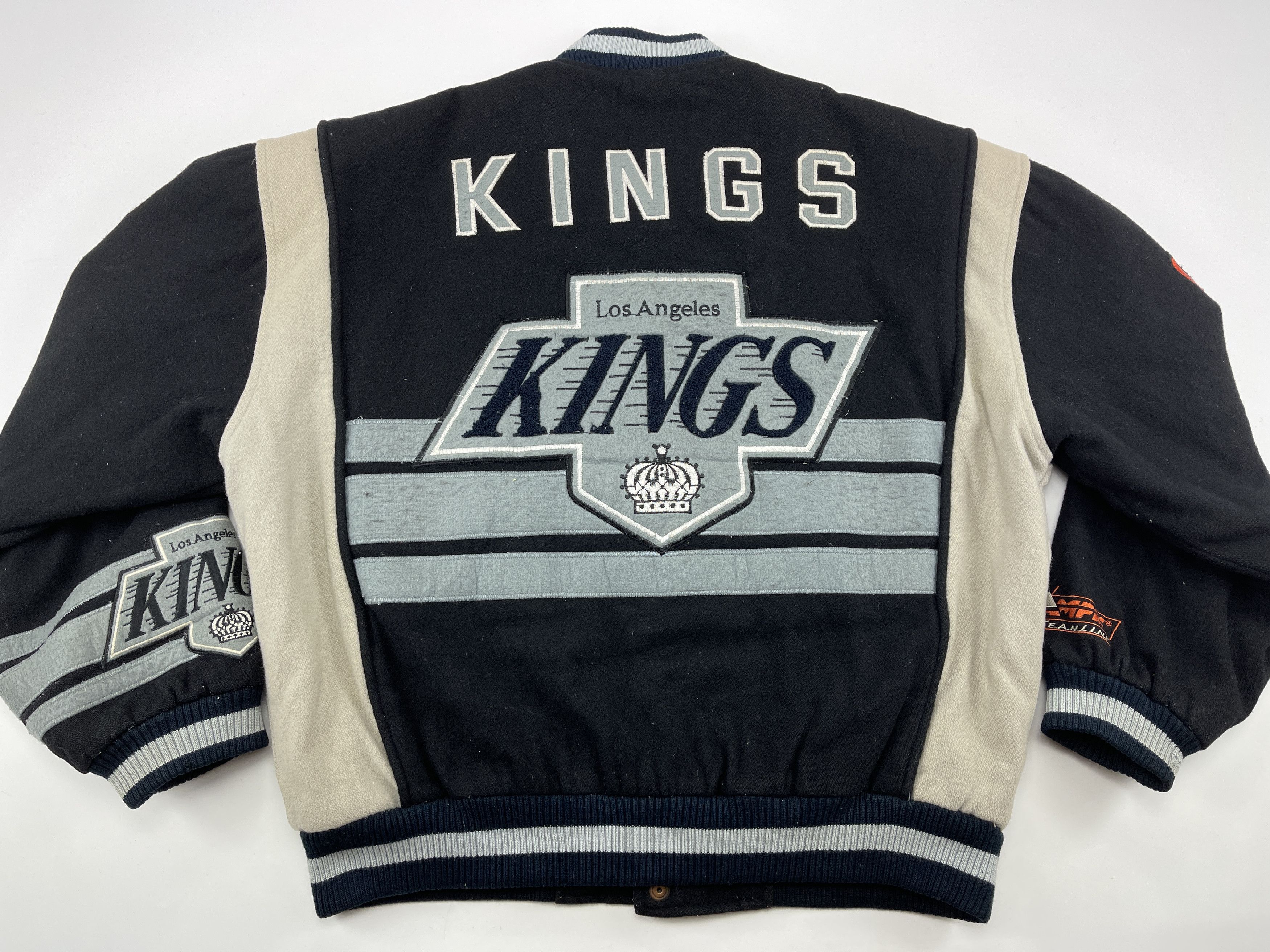 NHL NHL Los Angeles Kings jacket, Campri Teamline, vintage 90s L Size US L / EU 52-54 / 3 - 9 Thumbnail