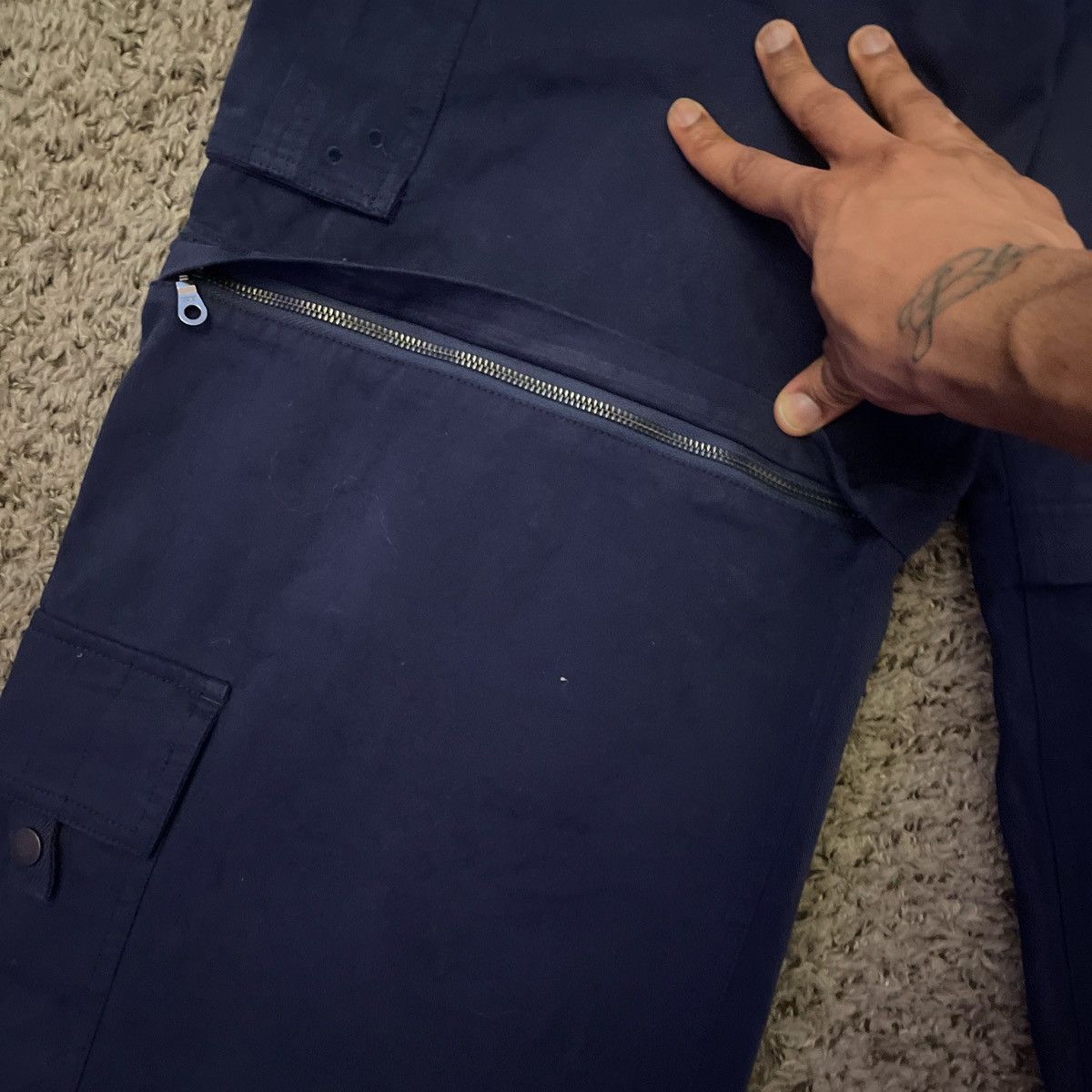 Other Hidden Season convertible navy cargo pants Size US 30 / EU 46 - 4 Thumbnail