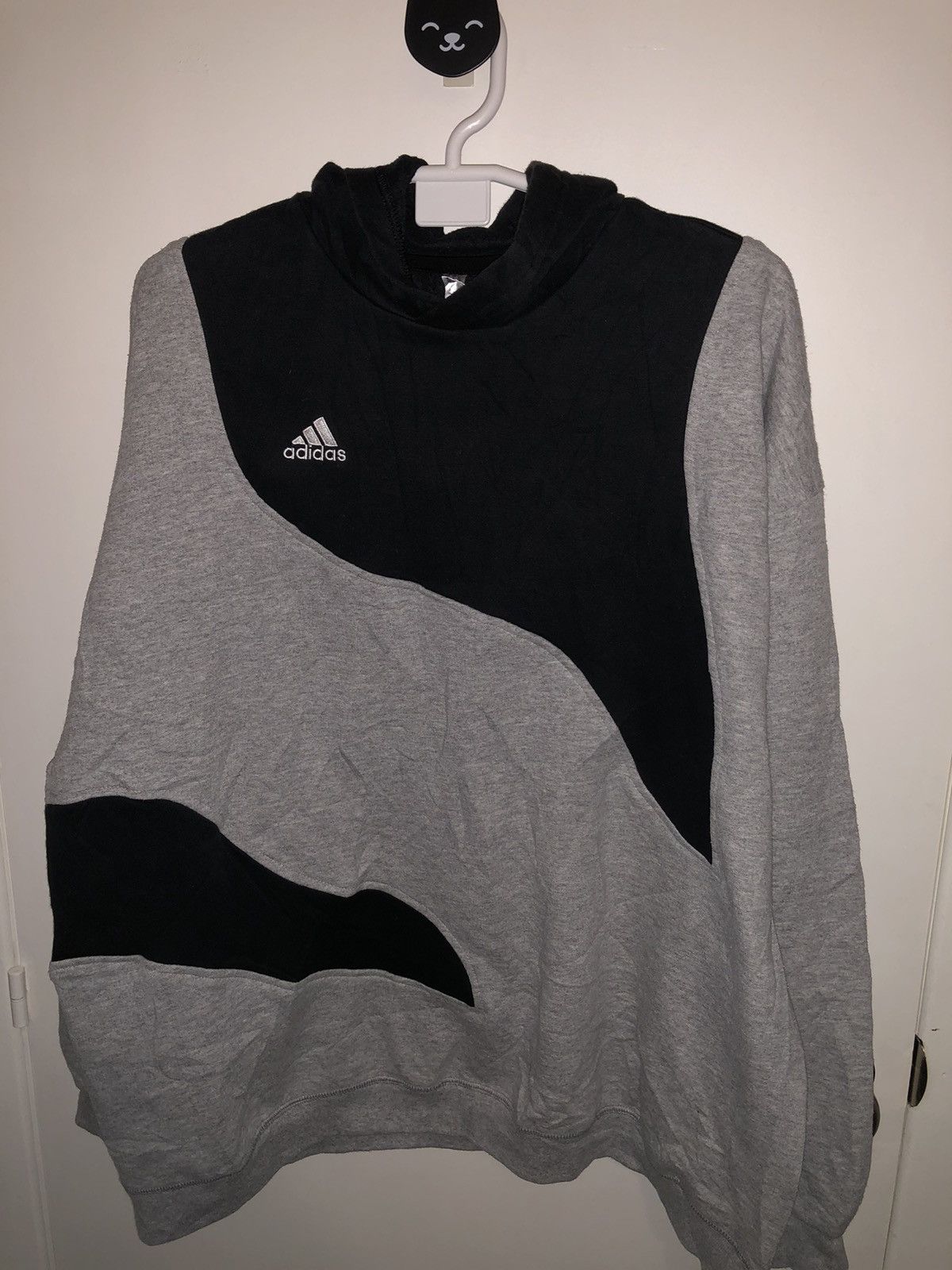 Adidas × Vintage Grey and Black Retro Adidas Hoodie Size US L / EU 52-54 / 3 - 1 Thumbnail