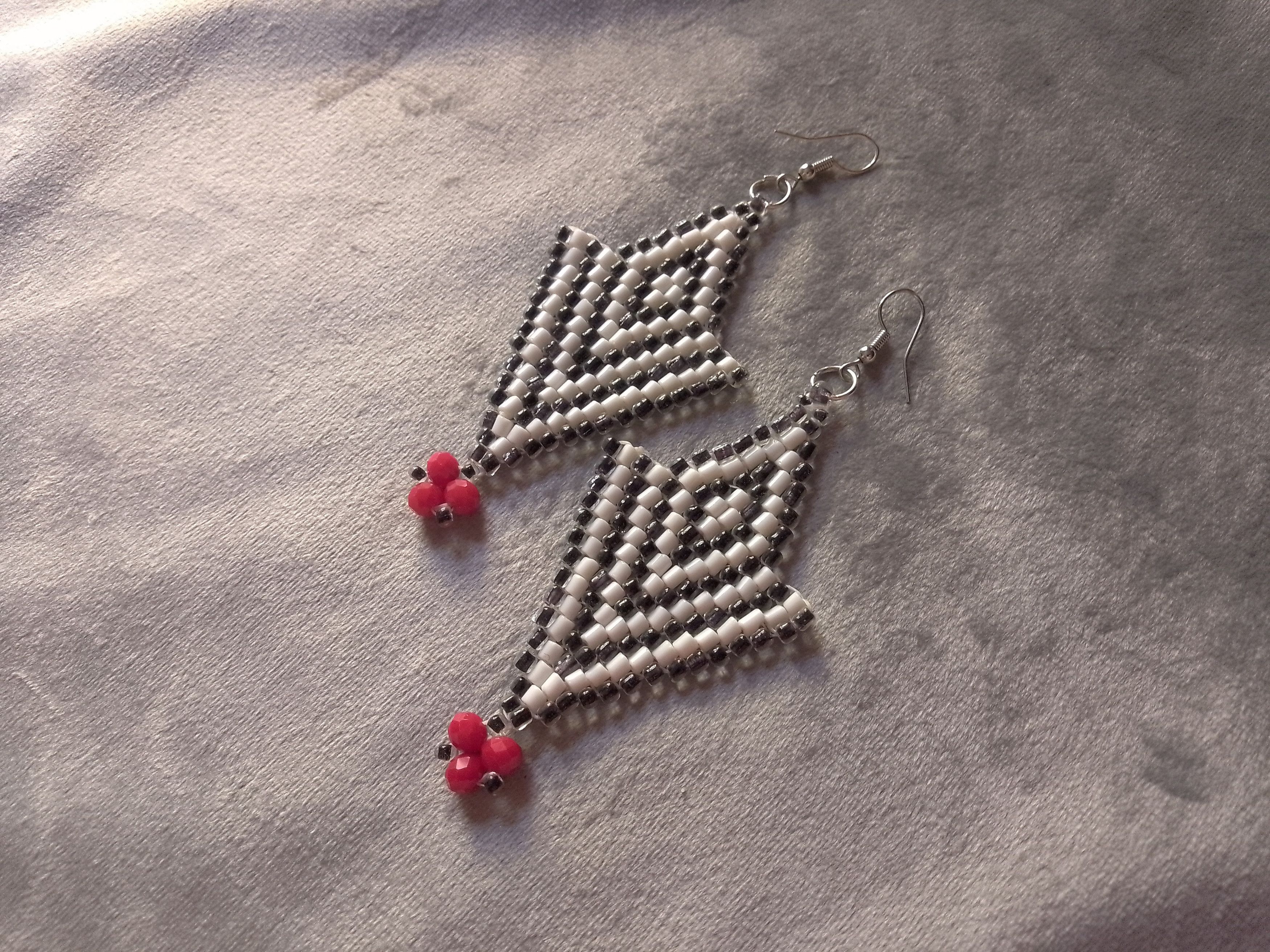 Handmade Earrings Triangular Long Black White Red Crystal Size ONE SIZE - 3 Thumbnail