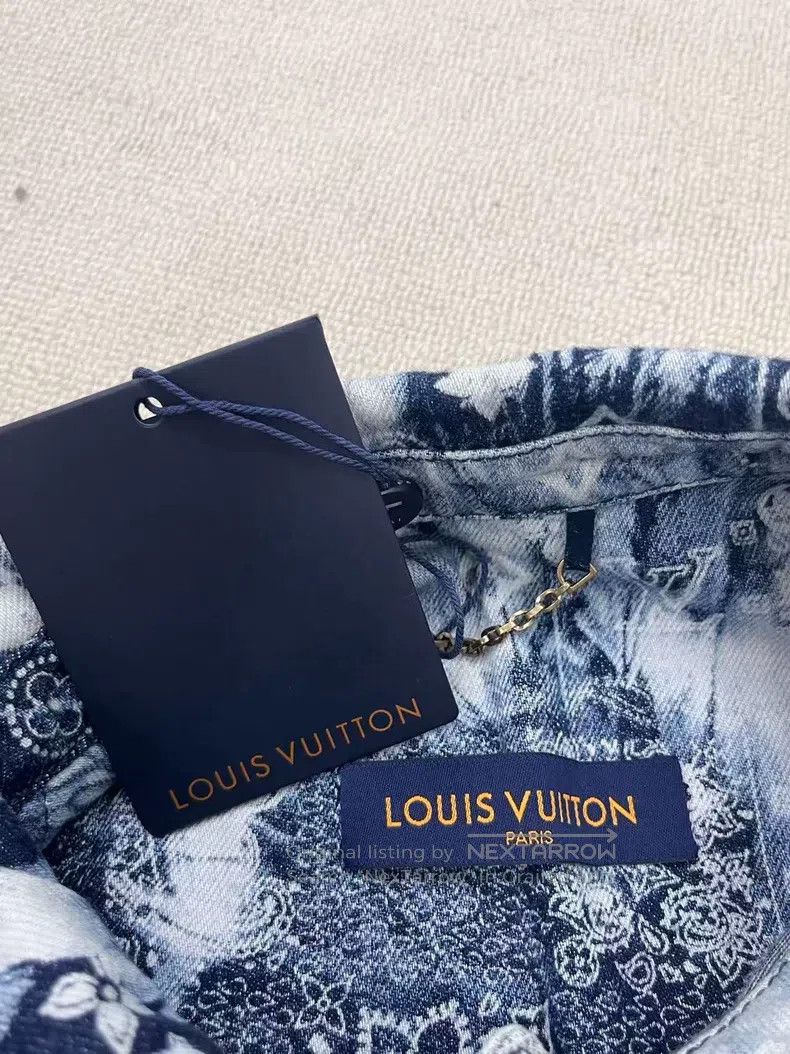 Louis Vuitton Louis Vuitton Denim Cashew Flower Tie-Dye Logo Print Short Size US M / EU 48-50 / 2 - 5 Thumbnail