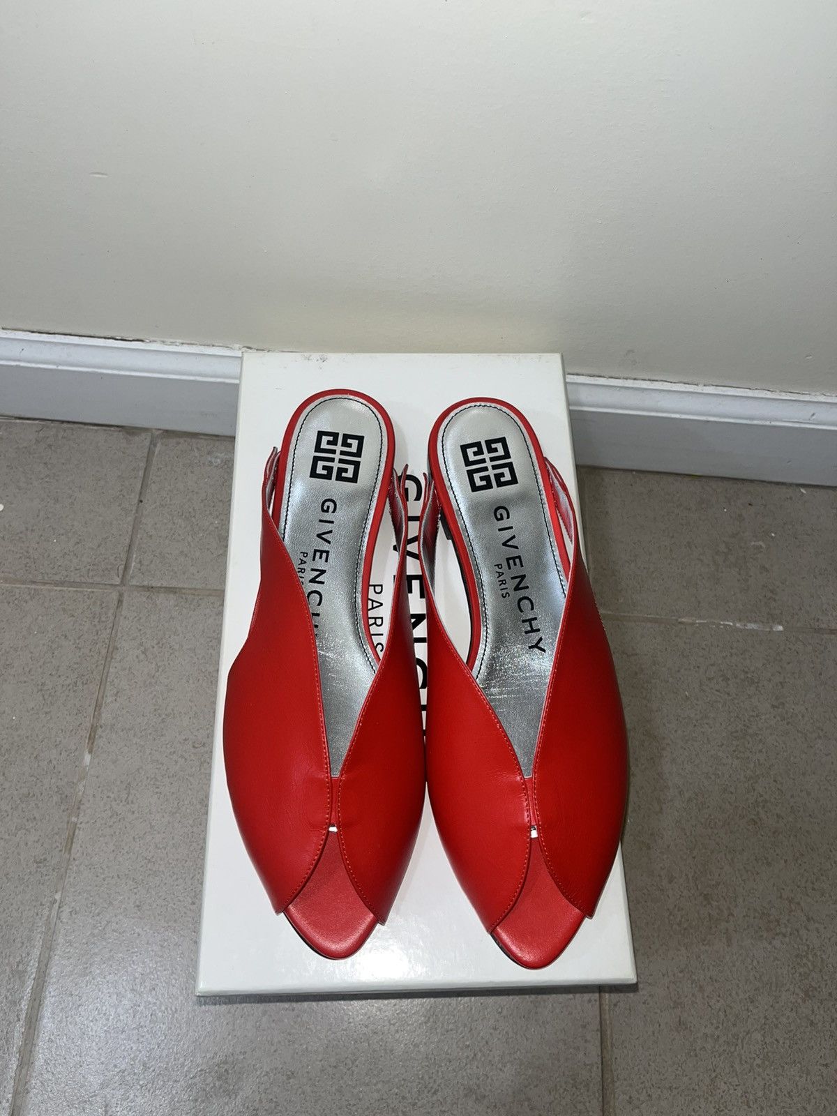 Givenchy Givenchy Lookbook Flat Mule Sz 37.5(7.5us) Size US 7.5 / IT 37.5 - 3 Thumbnail