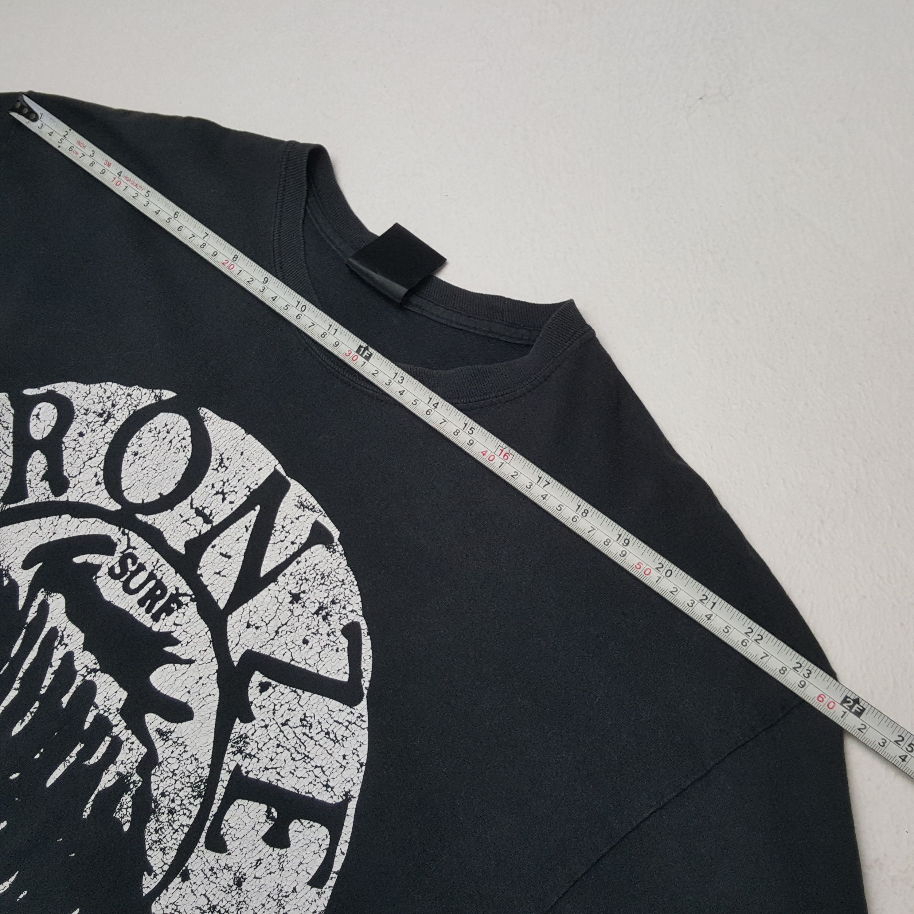 Vintage BRONZE AGE SURF SKATE Long Sleeve Tshirt Size US XL / EU 56 / 4 - 5 Thumbnail