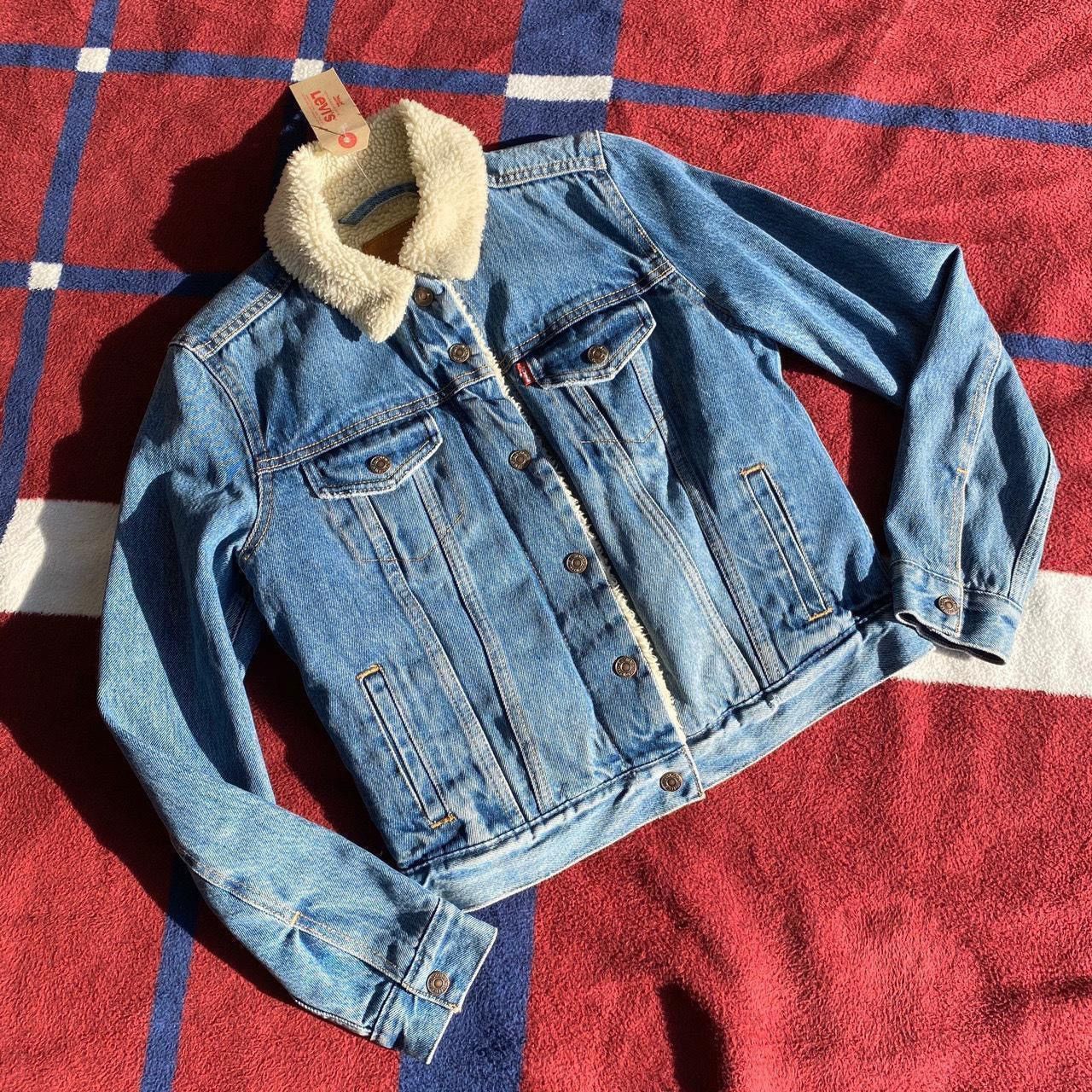 NWT Levi’s Ex-boyfriend Faux Fur Sherpa Trucker Jacket