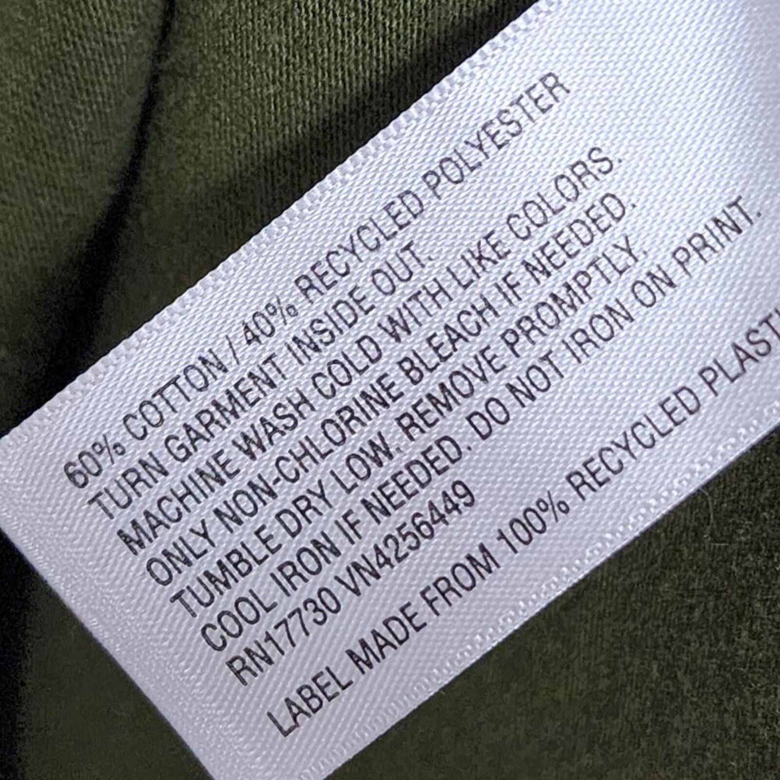 Other Large Dark Green Mountain Road Graphic Tee Size US L / EU 52-54 / 3 - 4 Thumbnail
