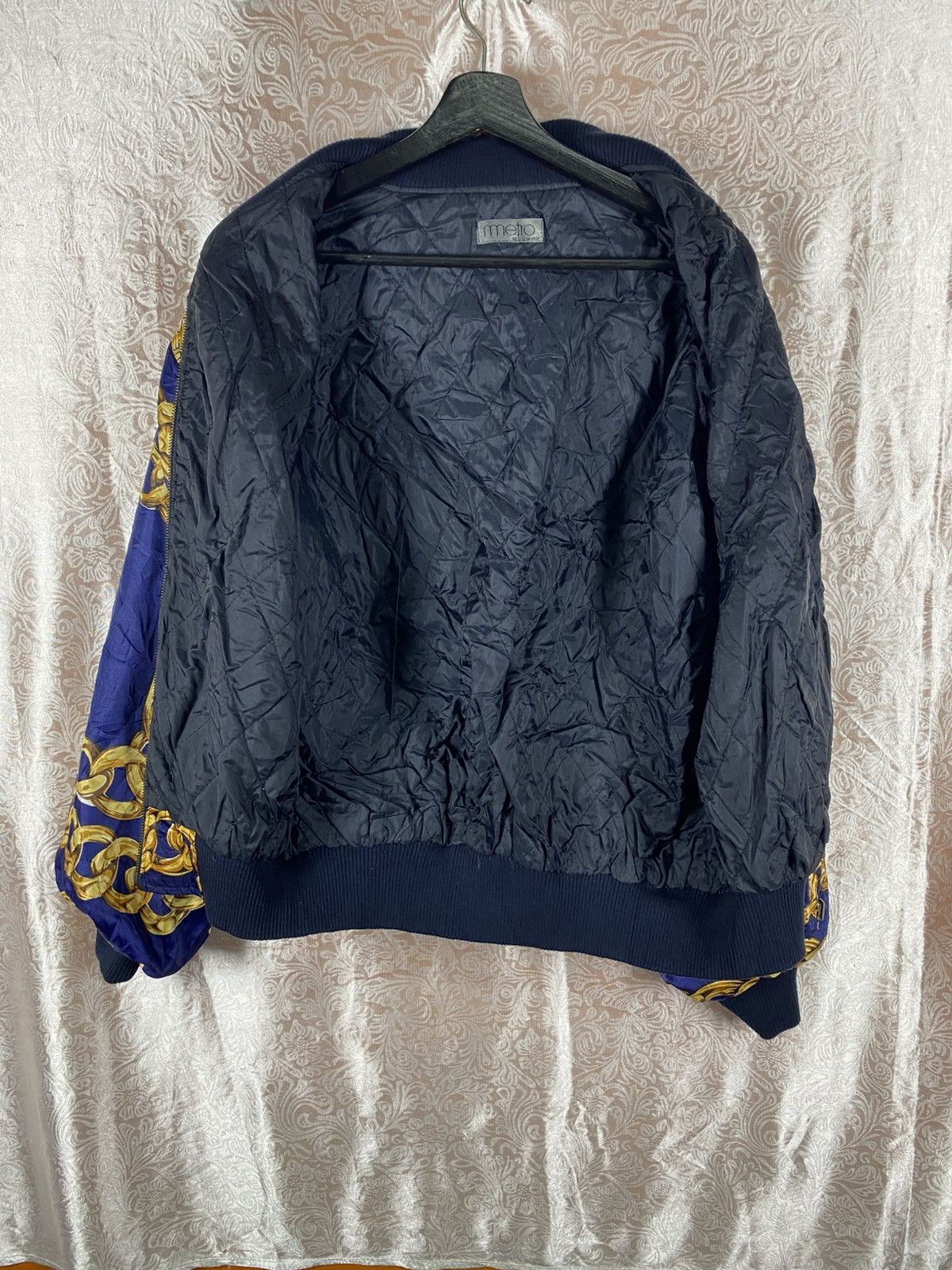 Vintage Vintage Baroque Chain Print Bomber Chanel Inspired Y2K Size US L / EU 52-54 / 3 - 13 Thumbnail