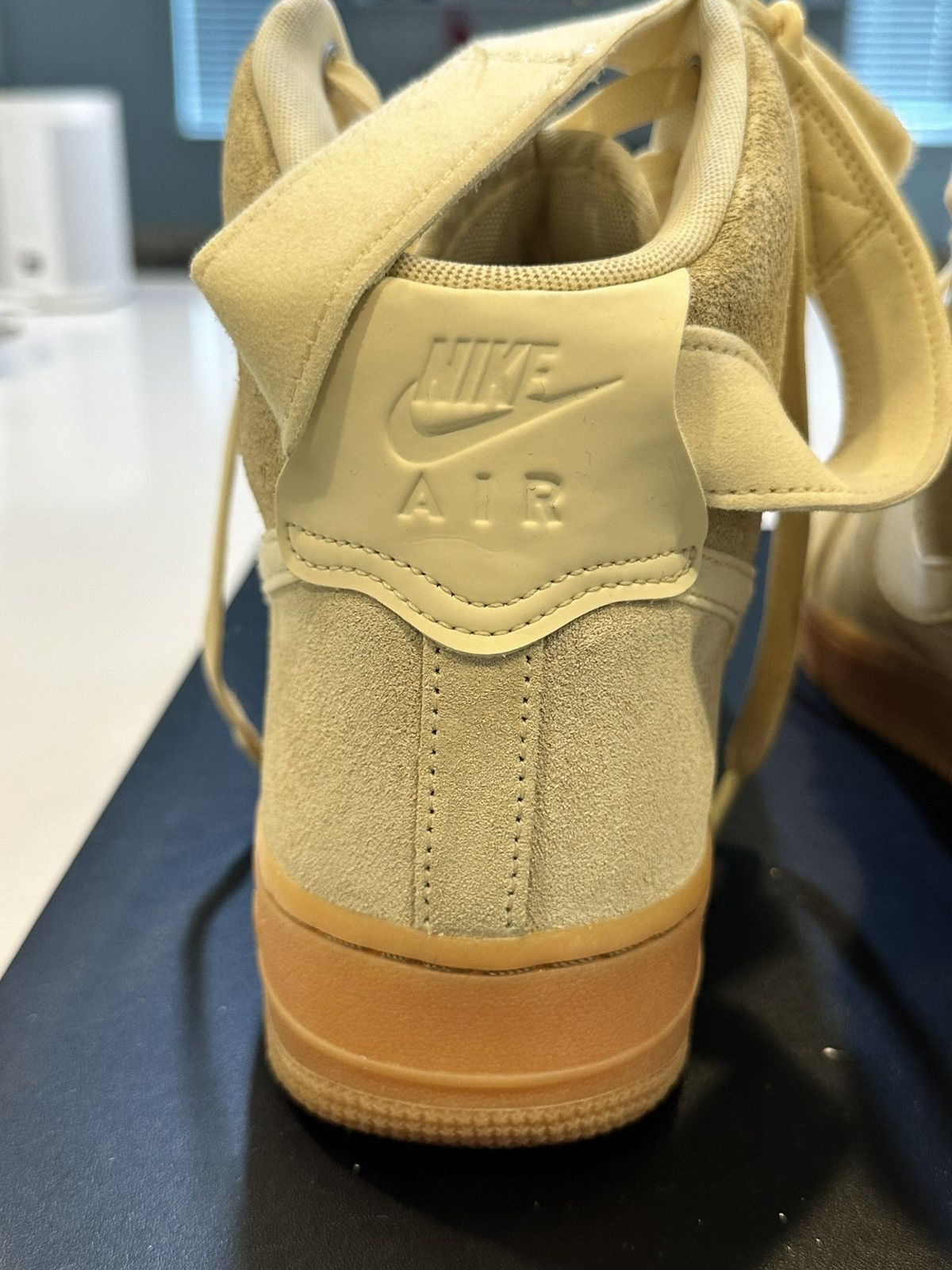 Nike Nike Air Force 1 High '07 LV8 Suede Size US 10 / EU 43 - 3 Thumbnail