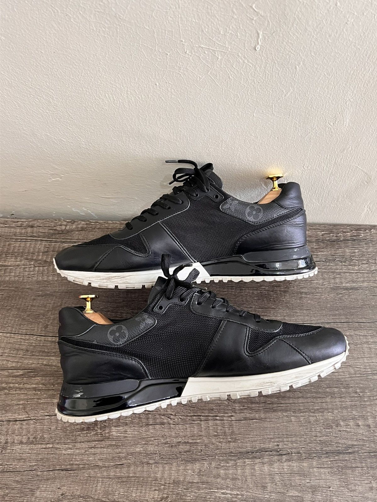 Louis Vuitton Run Away Sneakers - Black / White Size US 10.5 / EU 43-44 - 10 Thumbnail