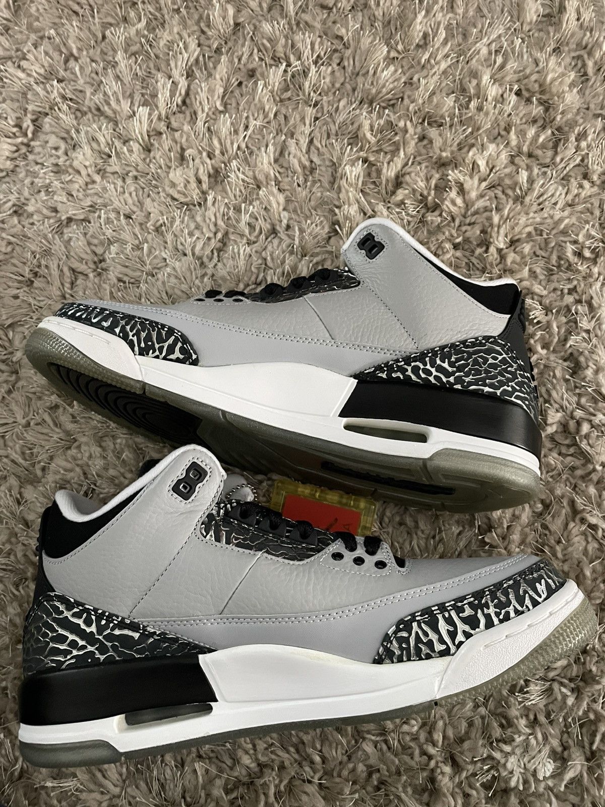 Jordan Brand Jordan 3 Wolf Grey Size US 8.5 / EU 41-42 - 3 Thumbnail