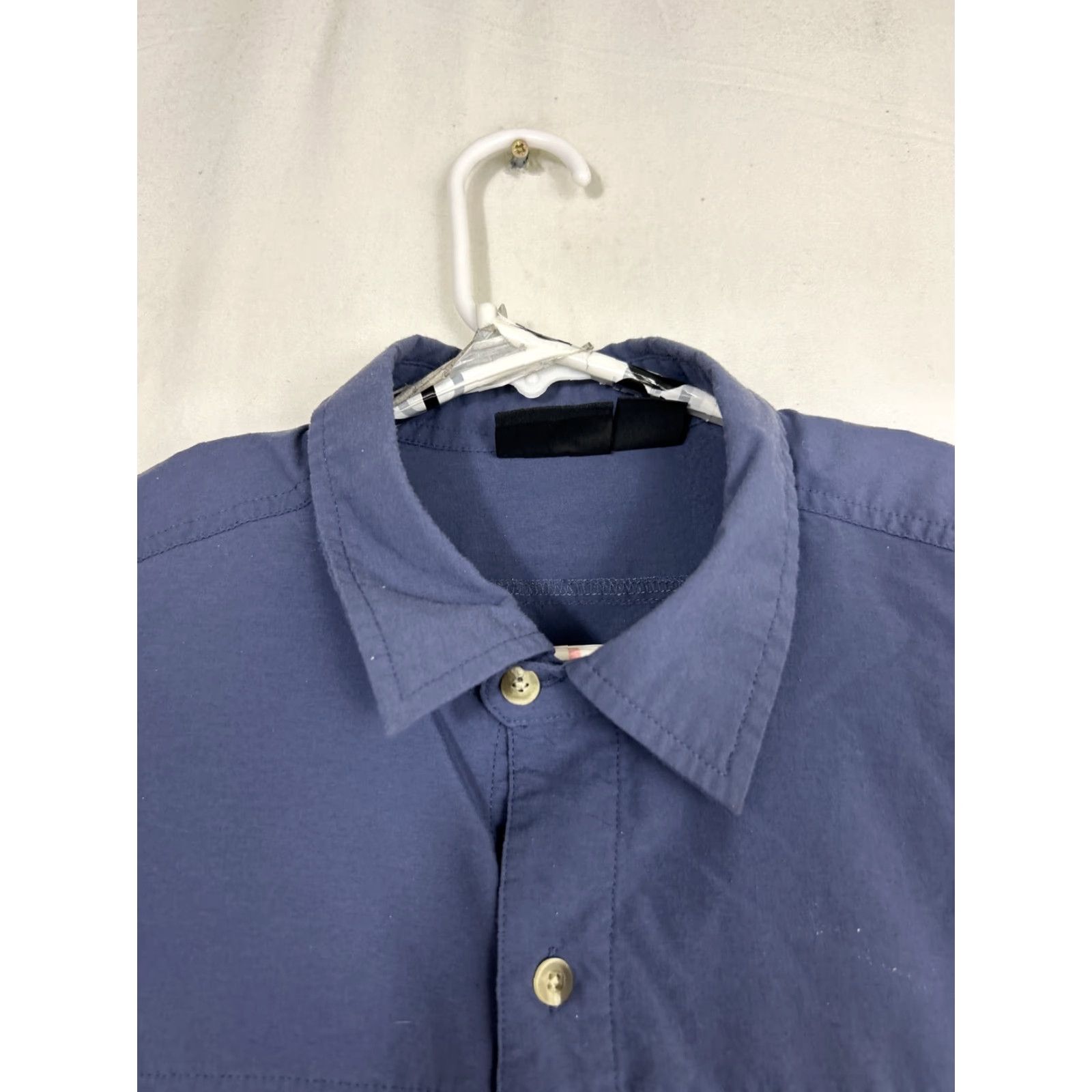Mountain Hardwear VINTAGE Mountain Hardwear Shirt Button-Up Short Sleeve Mens L Blue Nylon Pin Hole Size US L / EU 52-54 / 3 - 3 Thumbnail