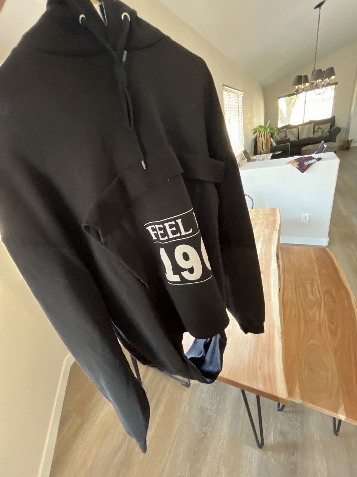 Balenciaga Black hoodie Size US M / EU 48-50 / 2 - 7 Thumbnail