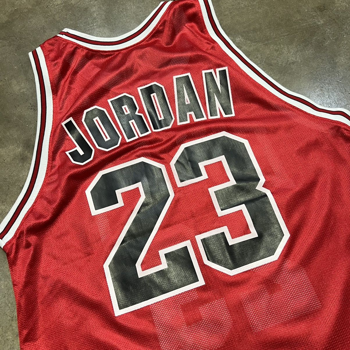 Champion Vintage Champion Michael Jordan Basketball Jersey NBA 90s Size US L / EU 52-54 / 3 - 9 Thumbnail