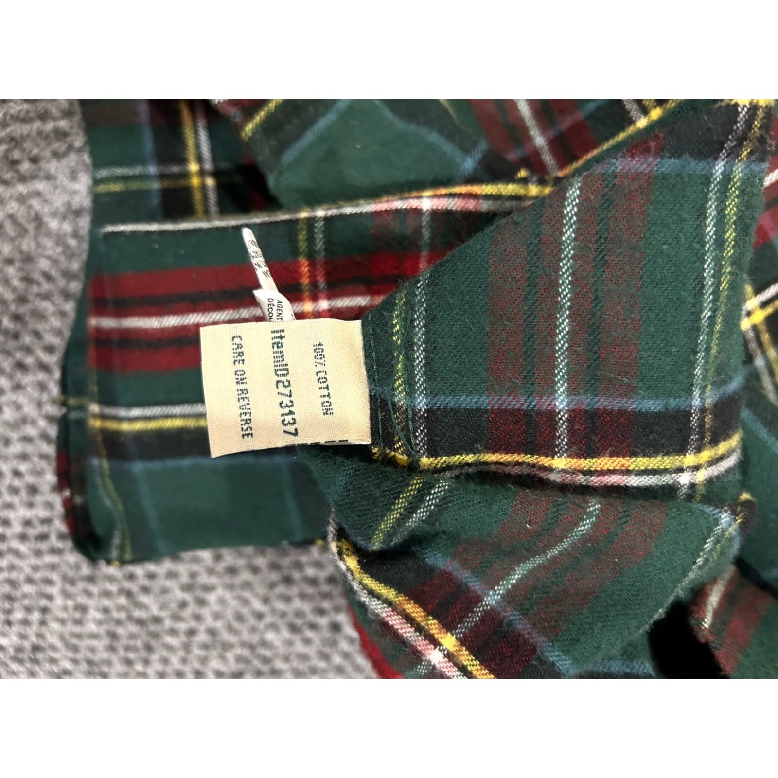 Vintage L.L. Bean Shirt Button-Up Plaid Flannel Medium Green Outdoors Casual Button-Down Collar Mens Regular Pocketed USA Outdoor Green Blue? Size US M / EU 48-50 / 2 - 7 Thumbnail