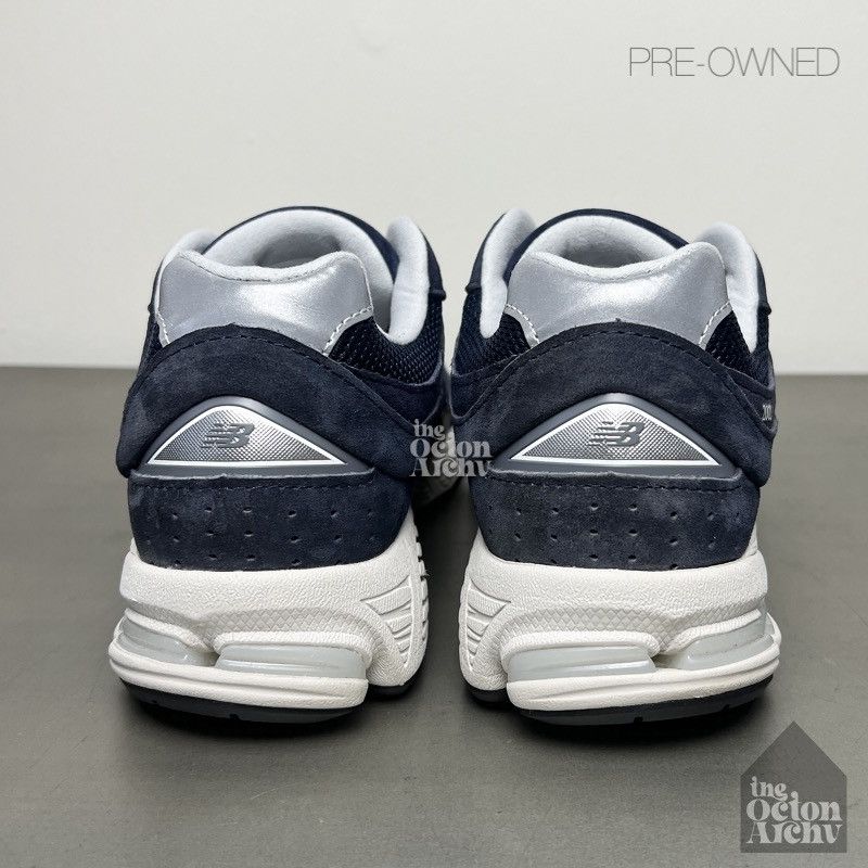 New Balance New Balance 2002 'Pigment' ML2002RD Pre-Owned Size US 8.5 / EU 41-42 - 4 Thumbnail