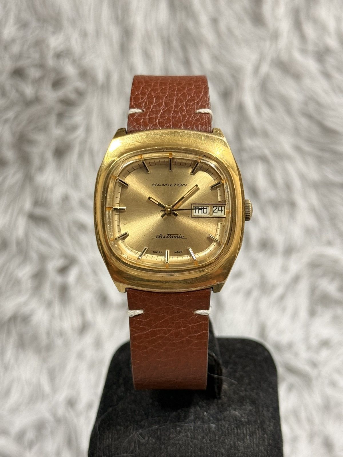 Vintage Hamilton Electronic Swiss Quartz MenS Watch in White, Men's