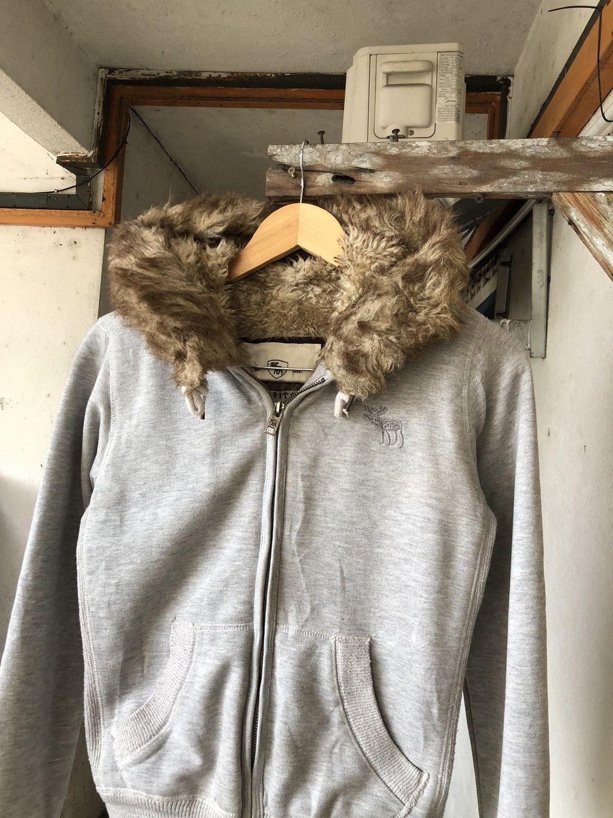 Abercrombie & Fitch Winter Punk Style Abercrombie Fur Sweat Crop Zipper Hoodie Size M / US 6-8 / IT 42-44 - 3 Thumbnail