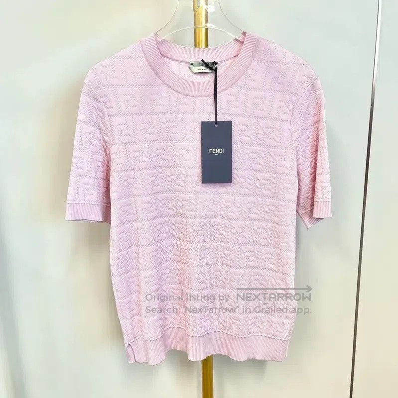 Fendi Fendi Pink Short Sleeve T-Shirt for Women . Size XS / US 0-2 / IT 36-38 - 1 Thumbnail