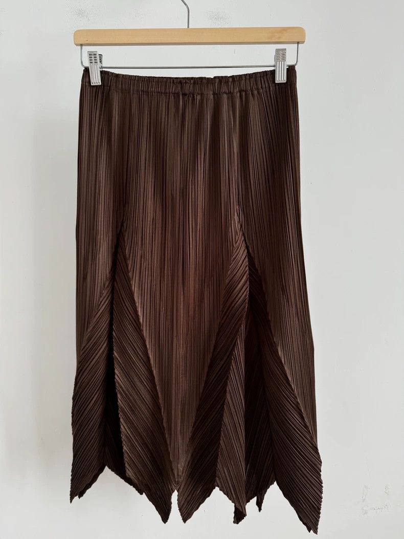 Issey Miyake size:3 Brown pleated skirt