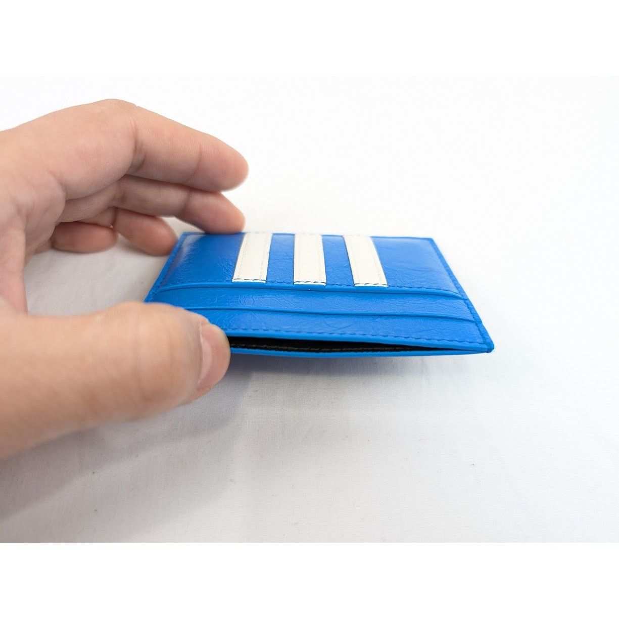 Adidas × Balenciaga o1rshd1 Q:2 / Size: OS / Arena Lamb Card Holder Blue/White Size ONE SIZE - 9 Thumbnail