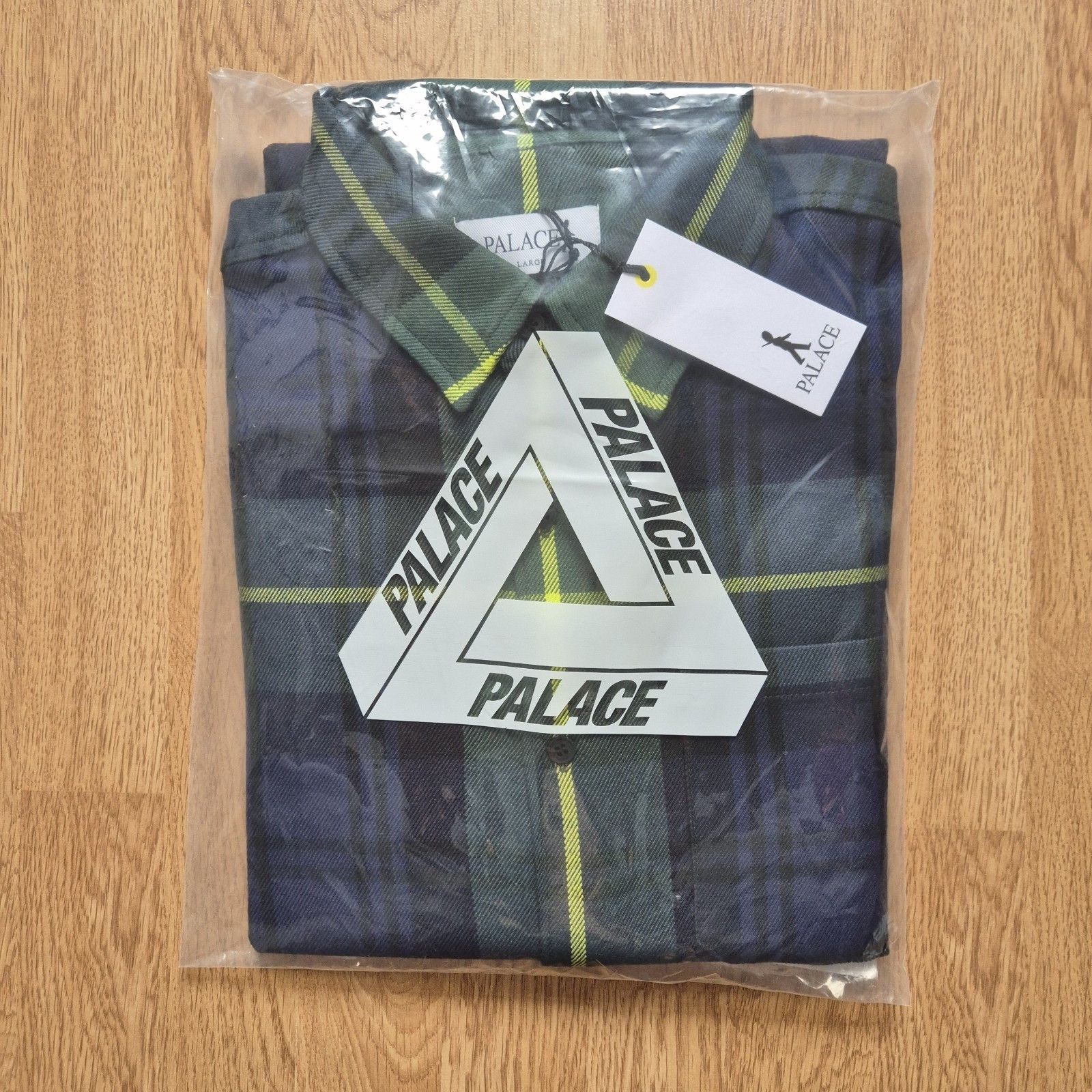 Palace Palace Guard Shirt Black Watch Large FW24 Size US L / EU 52-54 / 3 - 3 Thumbnail